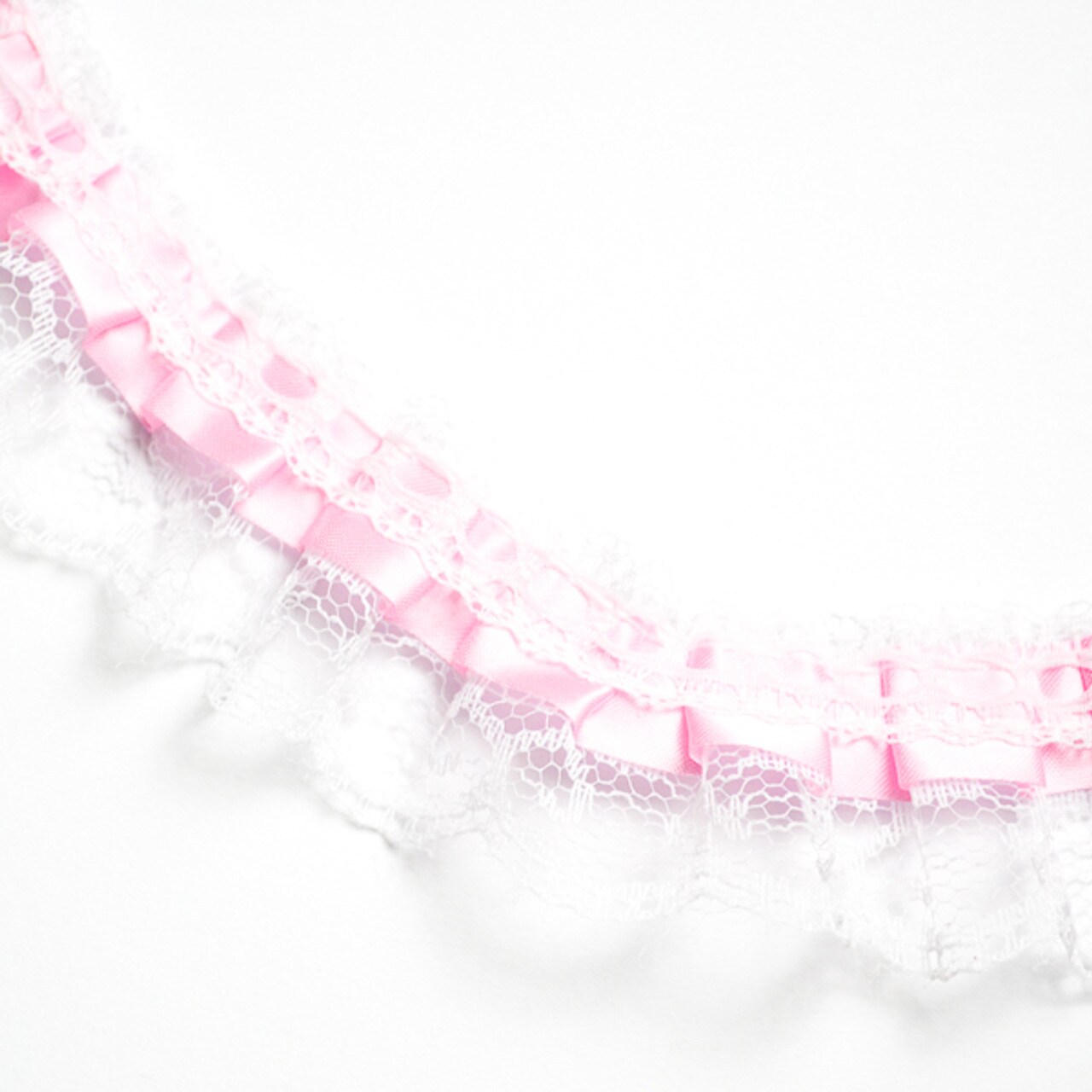 1&#x22; x 50 Yards Pink Ruffled Lace Trim