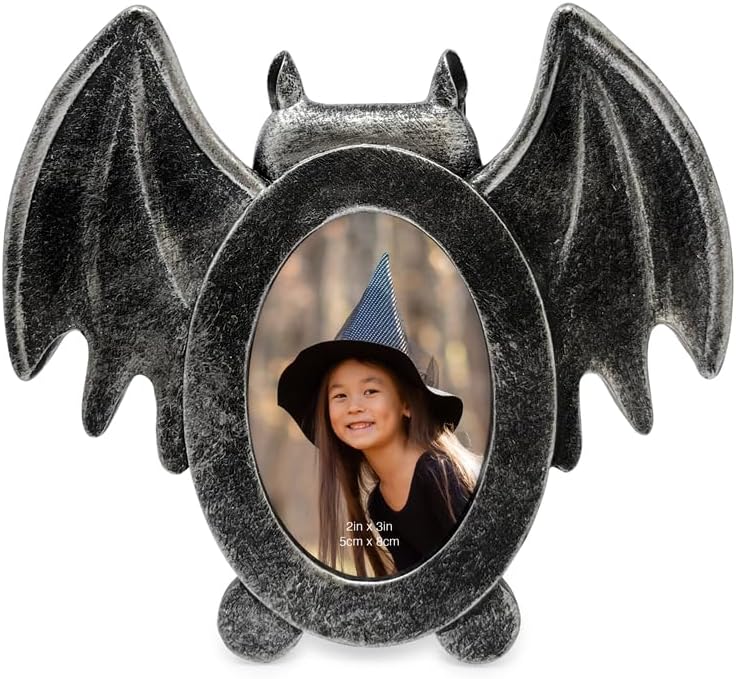 2x3 Bat-Shaped Picture Frame With Ears And Wings Detail
