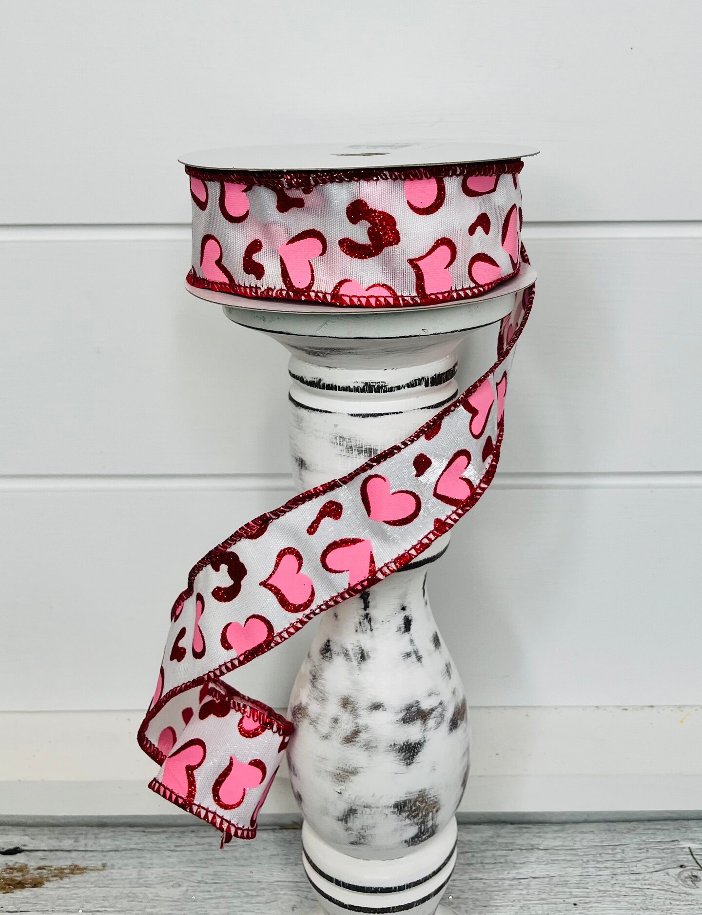 1.5&#x22;x10YD Heart Leopard Spots Valentine&#x27;s Day Wired Ribbon - Pink/Red/White - Playful Romance for Crafts and Decor (RGC189624)