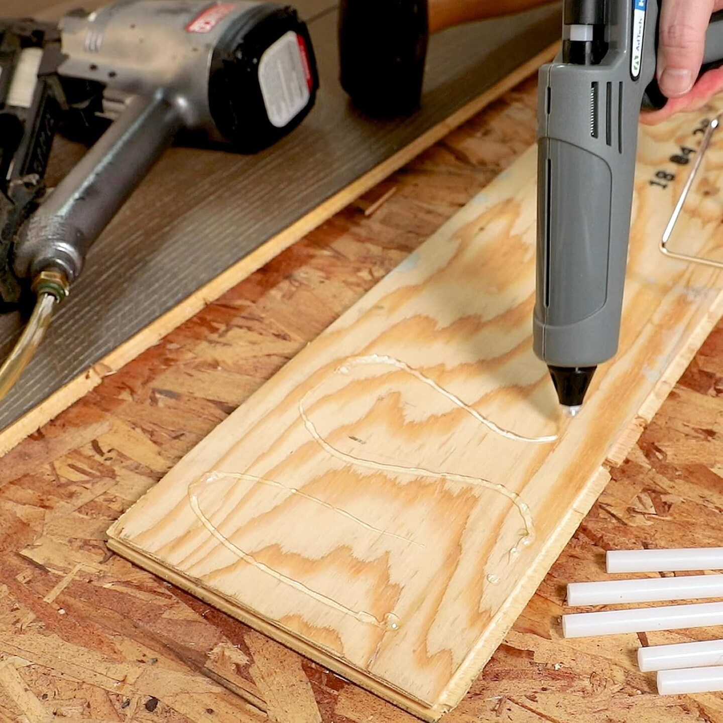 Professional High-Strength Industrial Bond Hot Glue Sticks &#x2013; 10&#x22; Full Size, Clear, High Temp, Fast 20-Second Set Time, Strong Adhesion to Most Materials, 5 lb Box