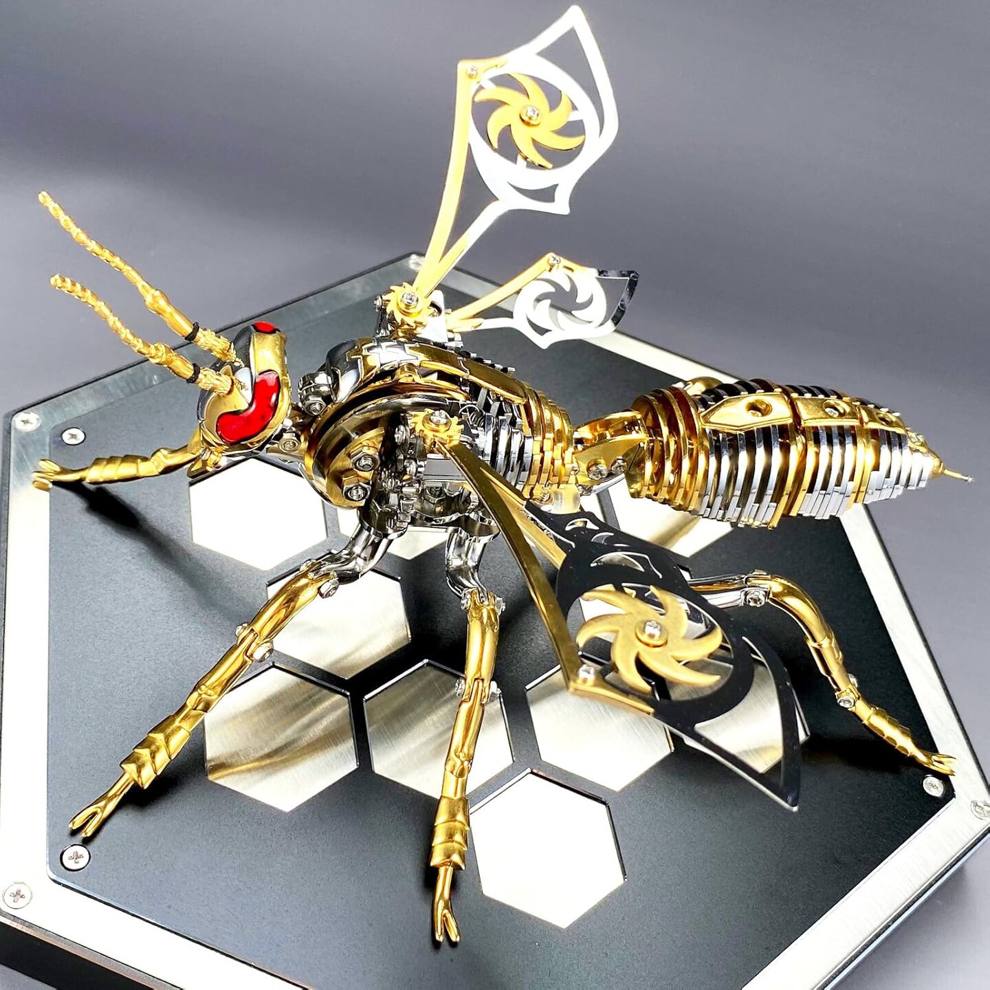 3D Metal Puzzles for Kids: Northern Giant Hornet Metal Model Kits, 3D Metal Puzzle Mechanical Wasp Building Blocks, Difficult DIY for Assembly, Birthday Gifts for Men (3D Metal Wasp-Silver Gold)