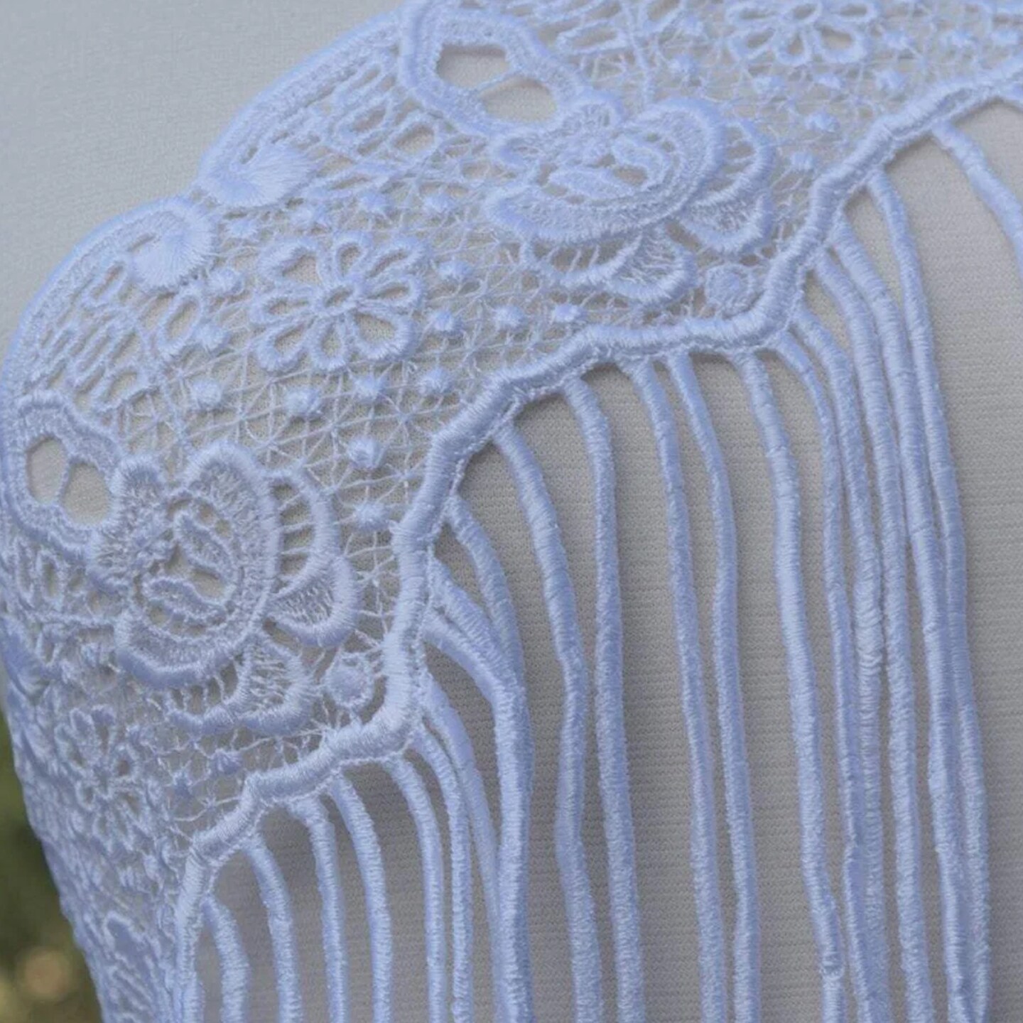 1 Yard White Venice Lace Trim with Long Spaghetti Fringe 9 Inch Wide