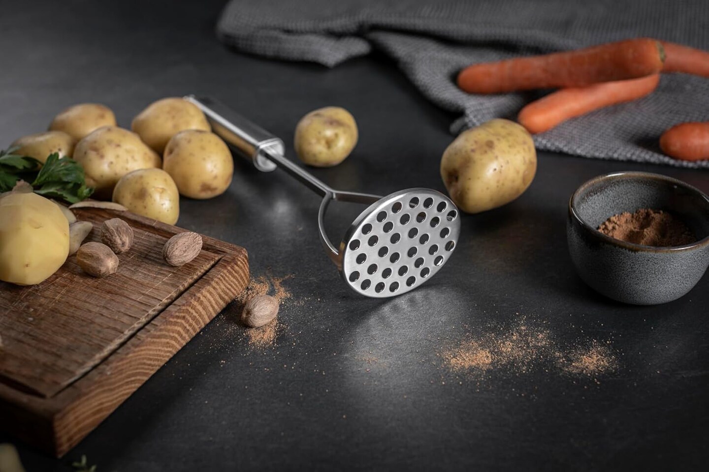 Kuhn Rikon Essential Potato Masher with Stainless Steel Mashing Plate
