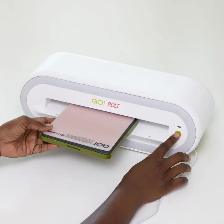 GO! Bolt&#x2122; Electric Fabric Cutter Starter Set