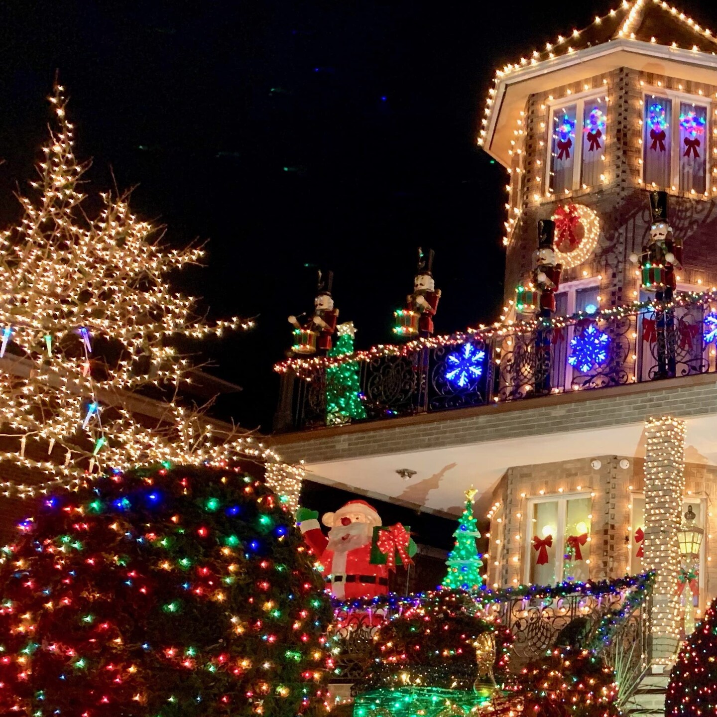 Warm White Christmas Lights Outdoor, 20FT 100 Count Incandescent Christmas Light Indoor, Waterproof Christmas Tree String Lights for Xmas Decorations