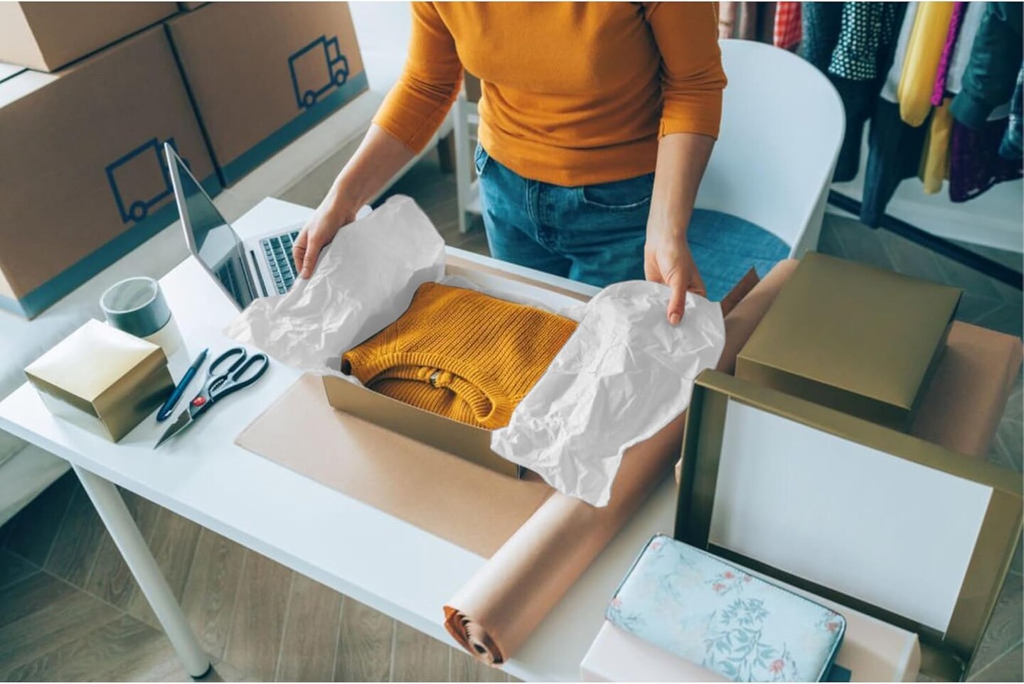 120 Sheets of Tissue Paper - 15&#x22; x 20&#x22; Packing Paper Sheets for Moving - 10lb Wrapping Paper - Newsprint Paper for Packing, Gift Wrapping, Moving Supplies &#x26; Protecting Items