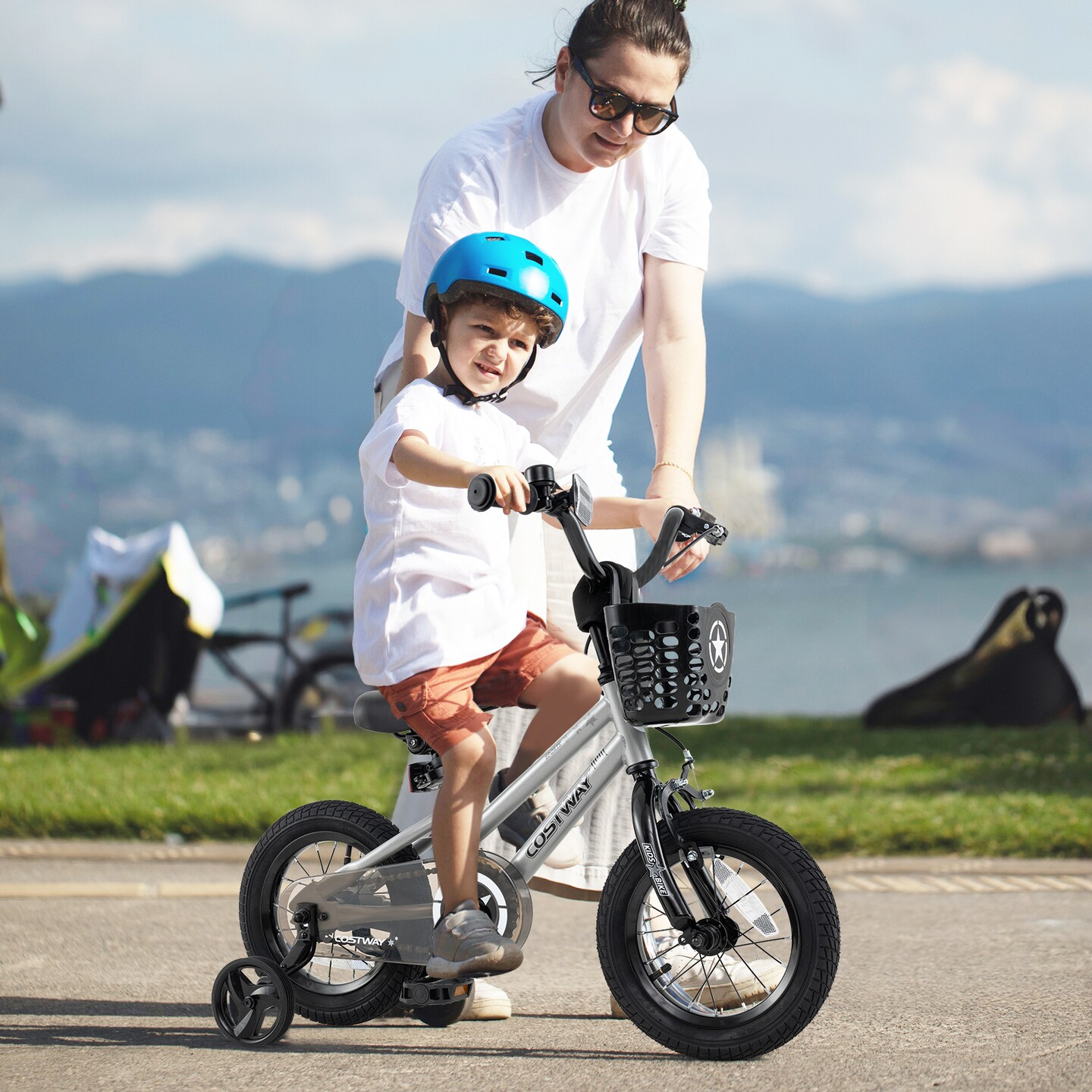 Children’s Bike with Training Wheels and Enclosed Chain Guard, Hand Brake Basket Reflectors