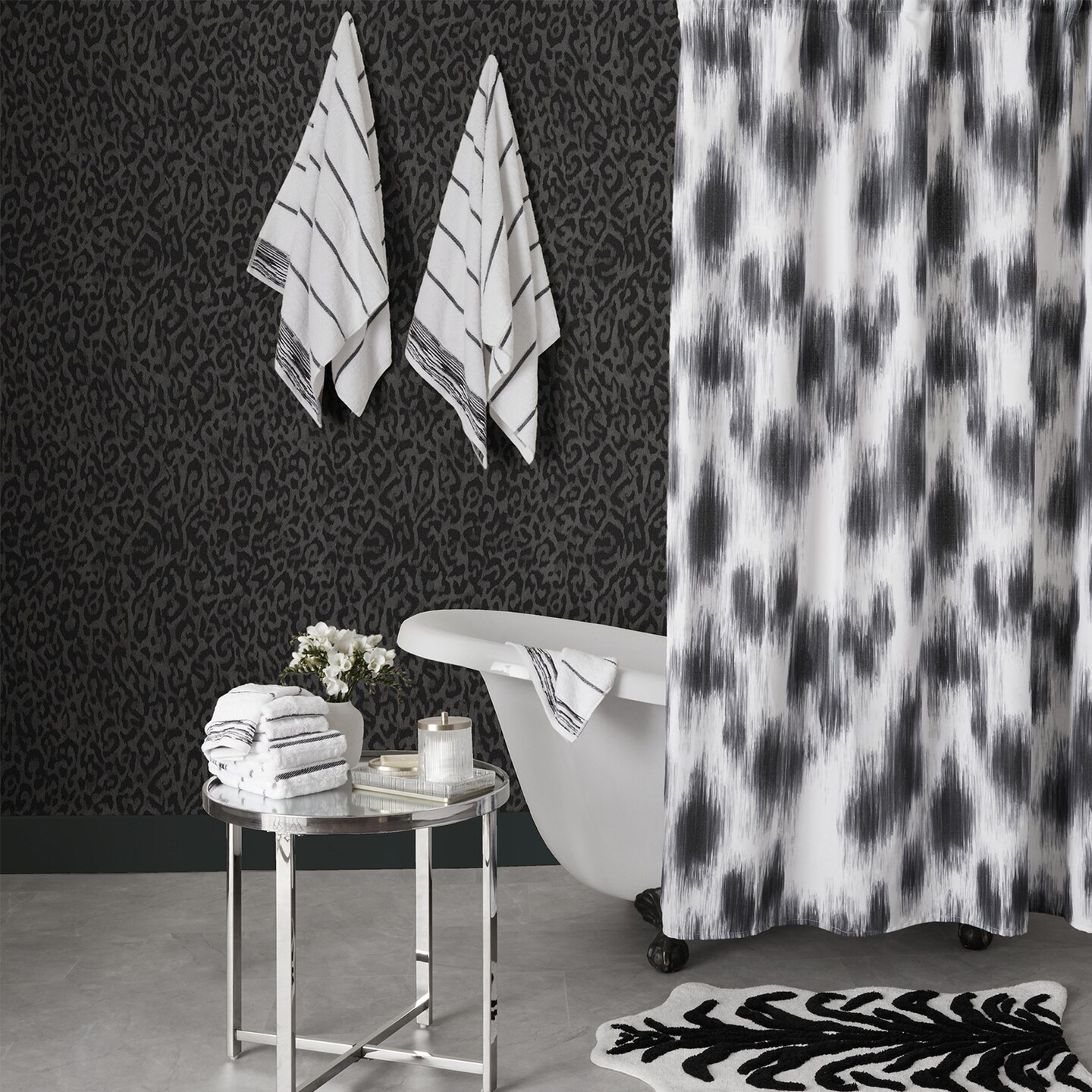 Nicole Miller Laid Back Leopard Black Peel &#x26; Stick Wallpaper