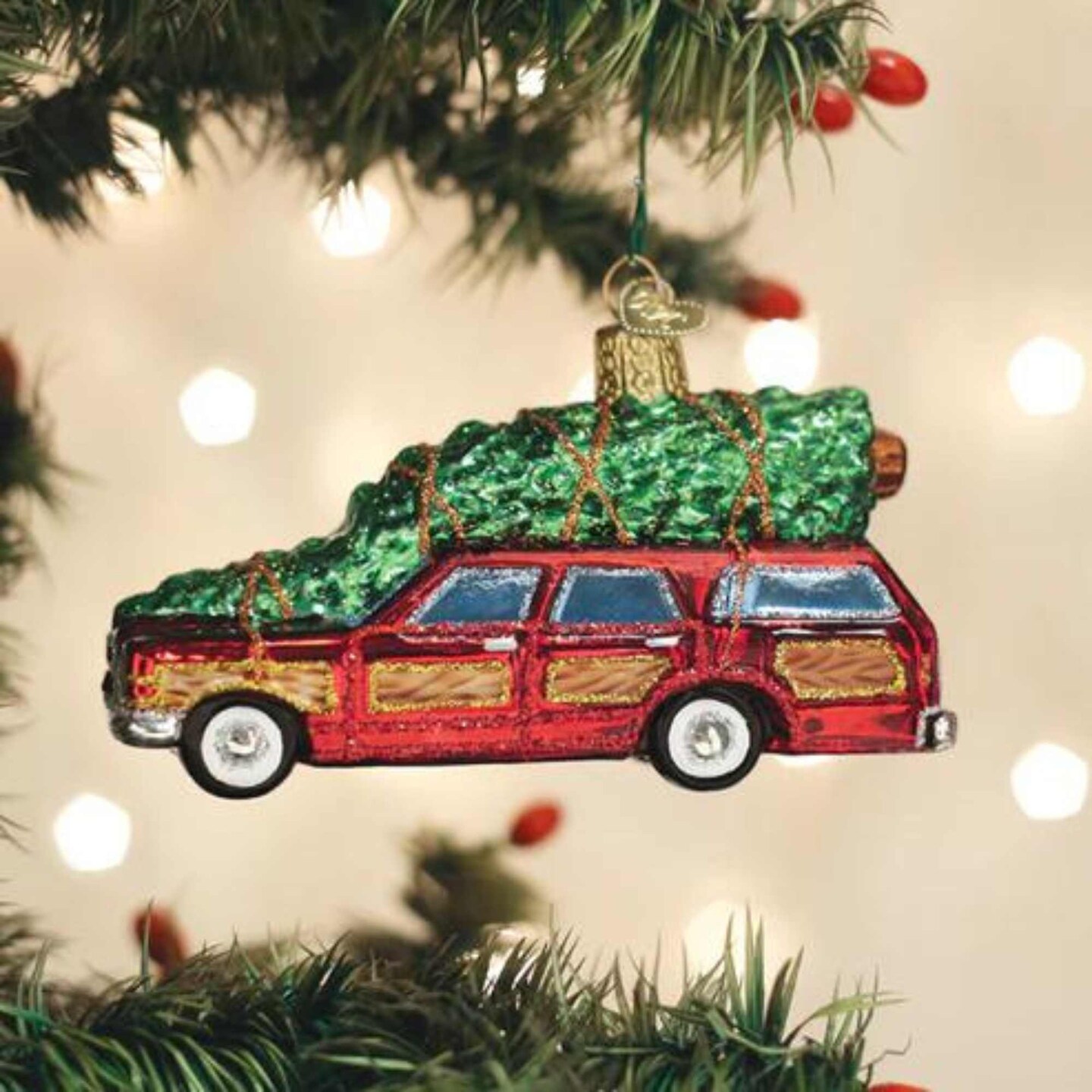 Old World Christmas 2.5 Inch Station Wagon With Tree Tree Ornament , Wood Look Trim Ornament