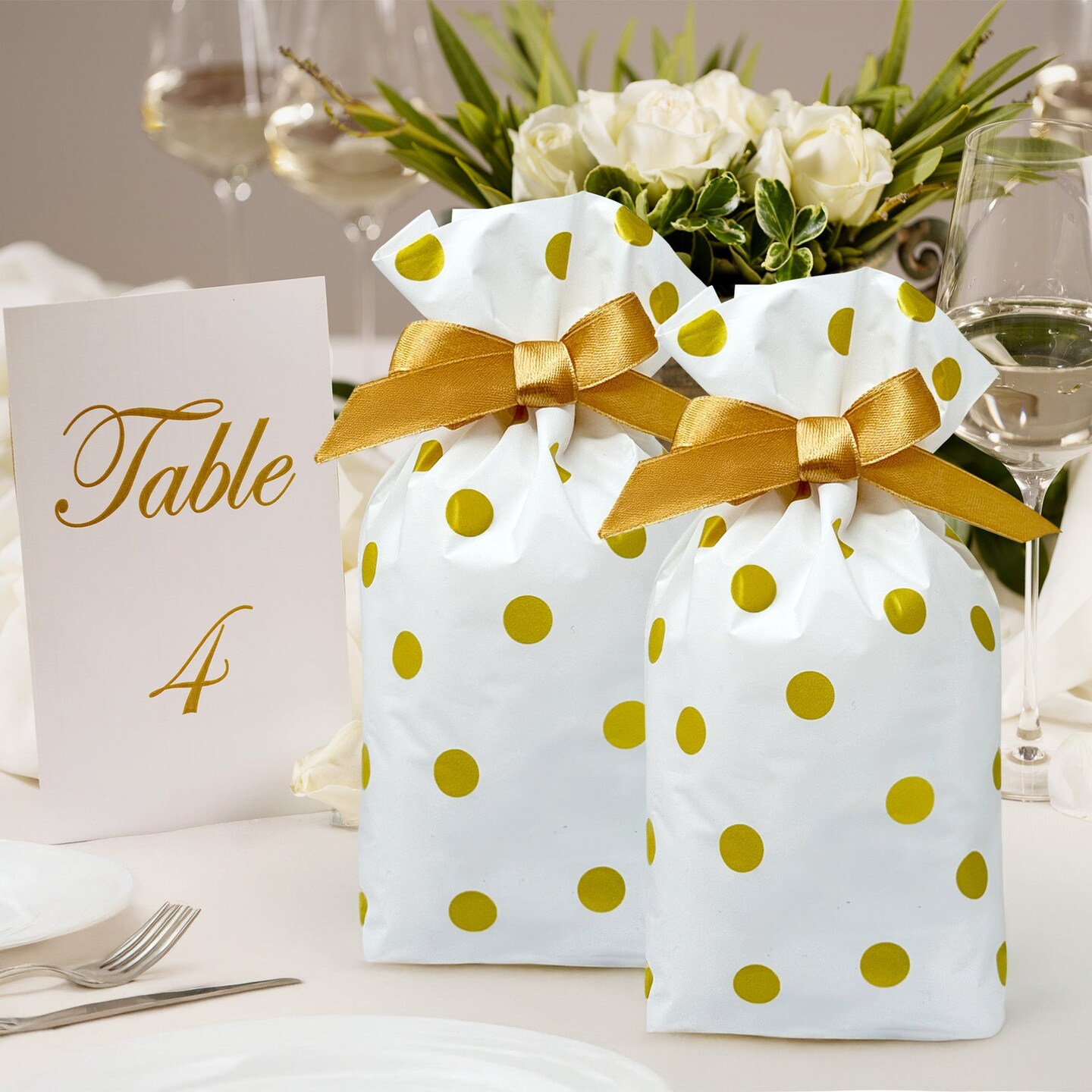 Wrapables Gold Dots Drawstring Treat Bags for Candy, Cookies, Treats, Gifts and Party Favors (50pcs)