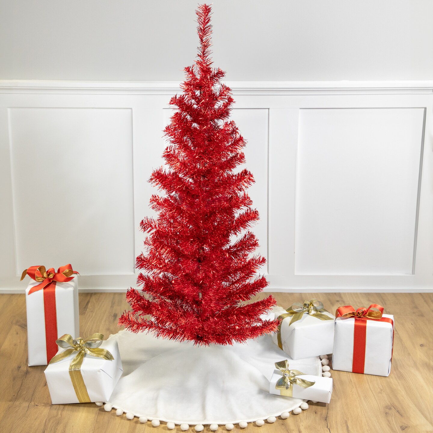 Northlight Artificial Tinsel Christmas Tree - 4&#x27; - Red - Unlit