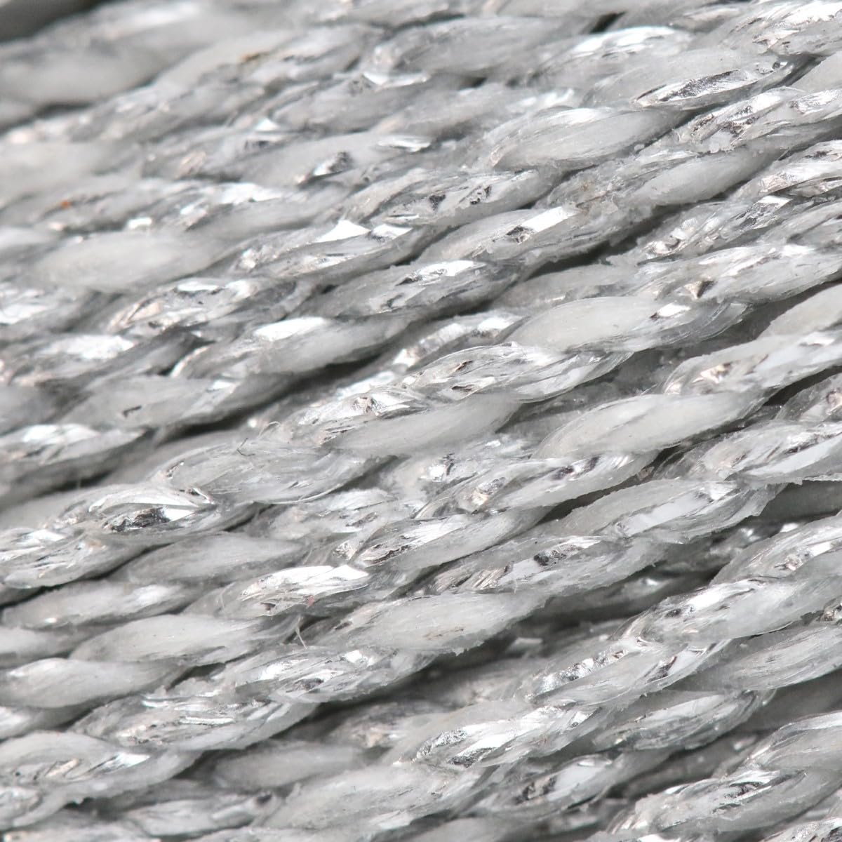 The Beadsmith Waxed Brazilian Cord, 0.7 mm Diameter, Light Wax, 15 Yards (13.7 m)