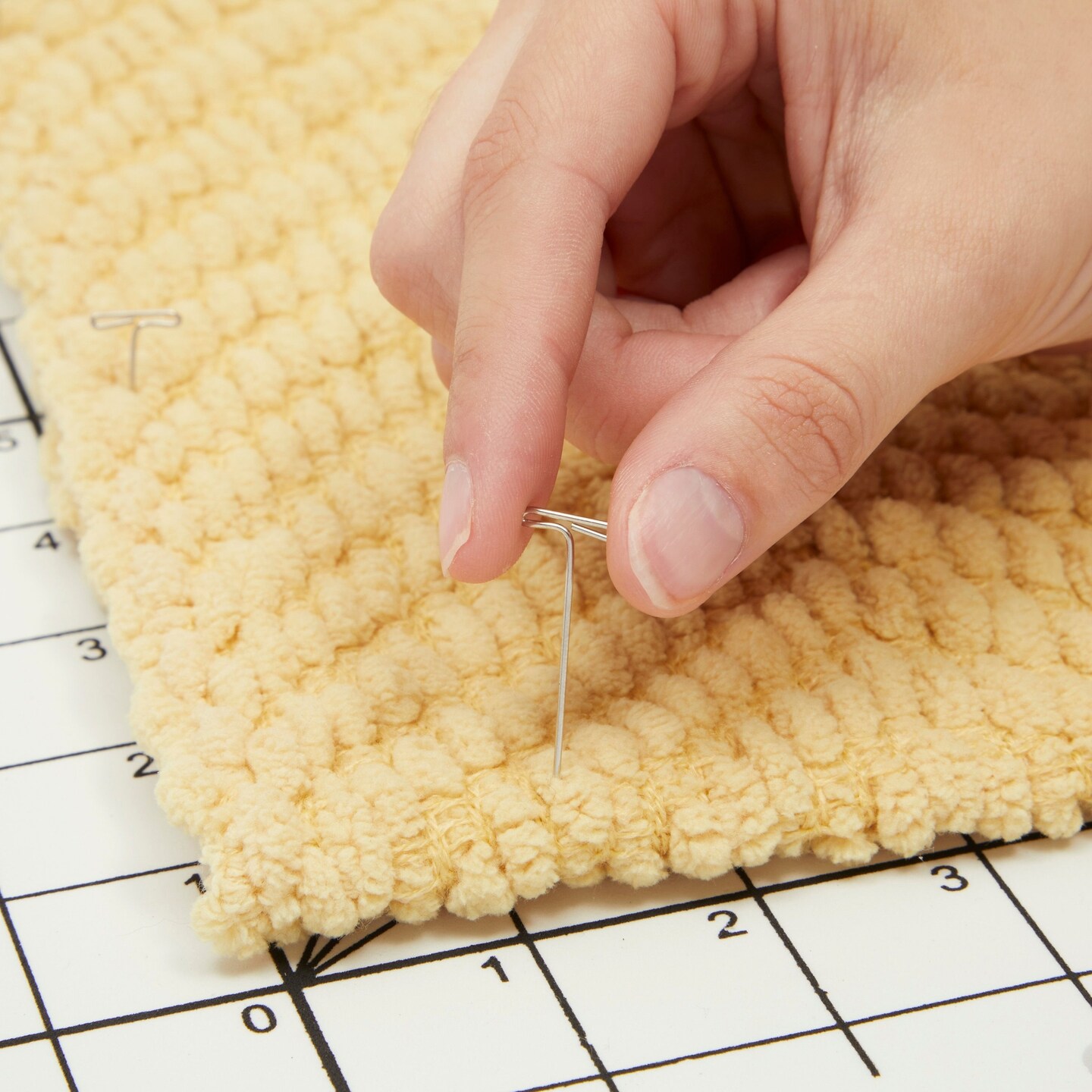 Bright Creations 9 Extra Thick Blocking Board Mats for Knitting w/Grids, 200 T-Pins, 1 Storage Bag (210 Pieces)