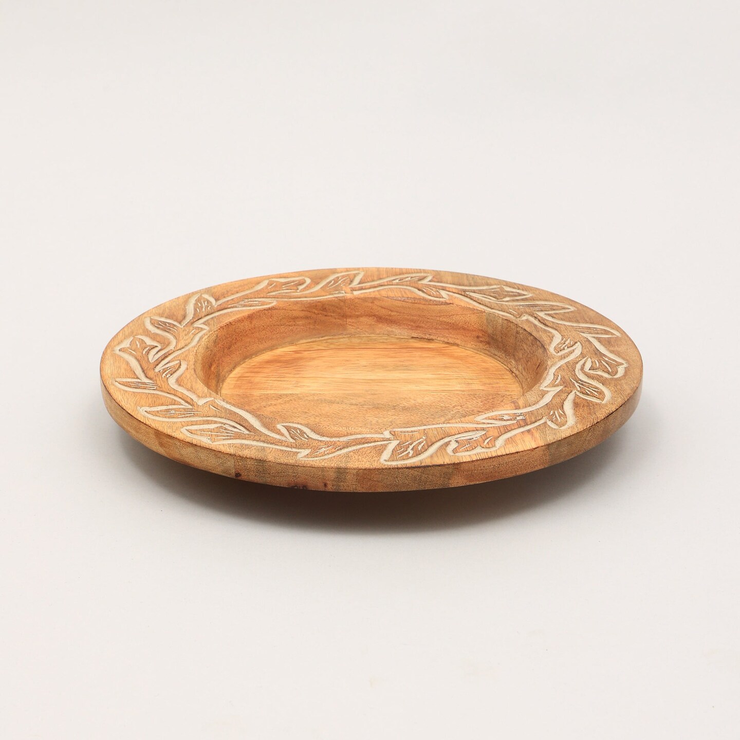 Handcrafted Natural Wood Charger Plate &#x2013; Ecofriendly, 13&#x201D;