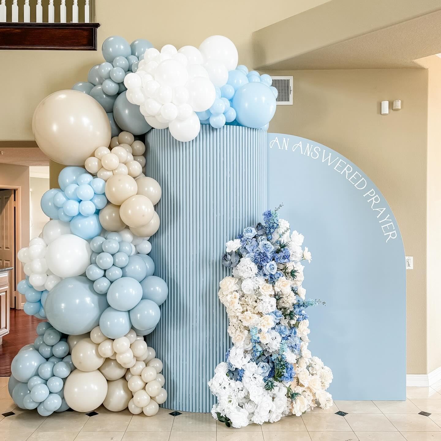 Dusty Blue White Sand Balloon Arch Garland Kit 141pcs Slate Fog Baby Blue Sand White Beige Cream Balloons for Boy Girl Bear Theme Baby Shower Gender Reveal Party Decorations