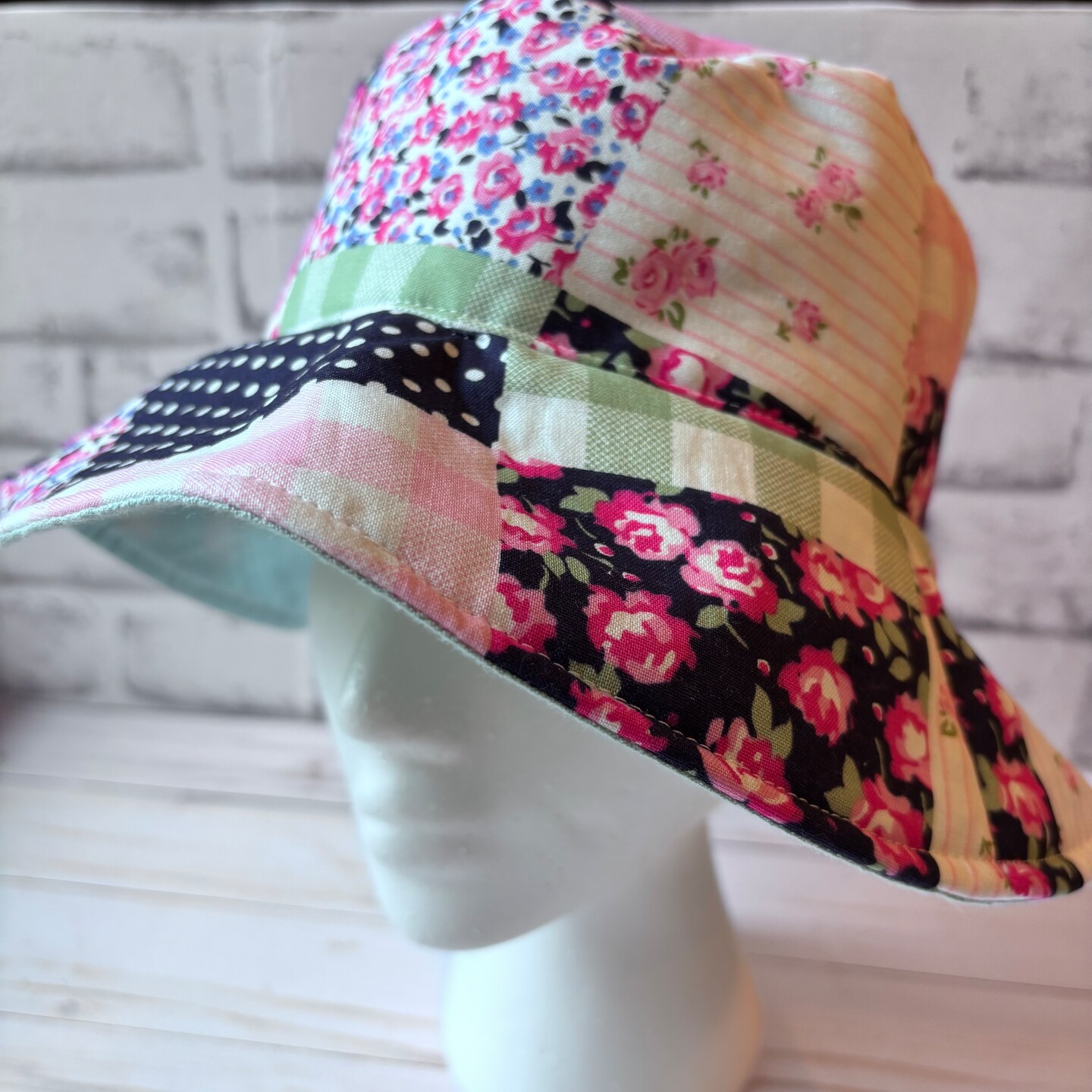 ★送料・関税込★THE GREATEST★Patch Flower Bucket★ Shop 70's Funky Florals Patch today - Protect your CGM