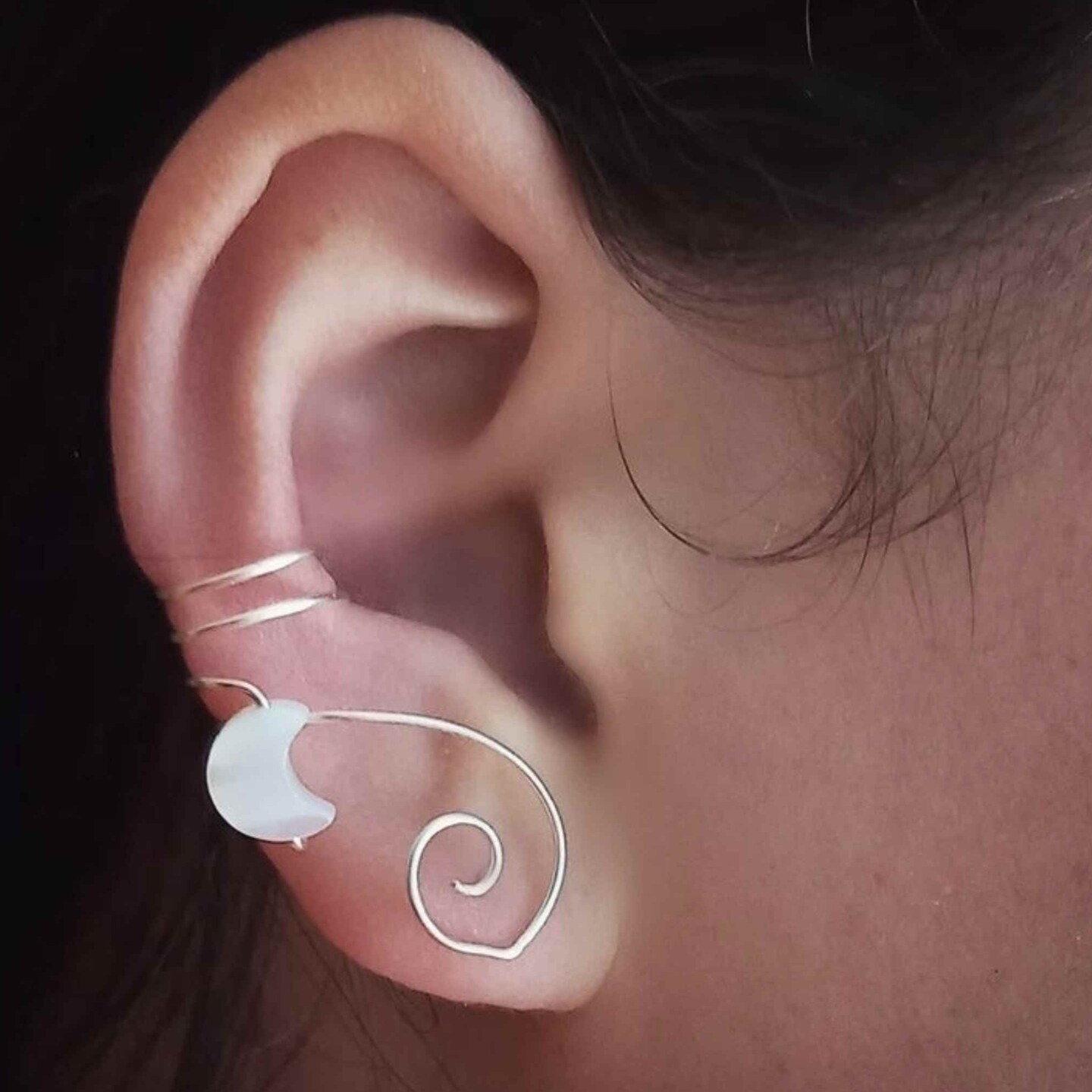 Ear Cuff Pearl Moon No Piercing - Celestial Ear Climber