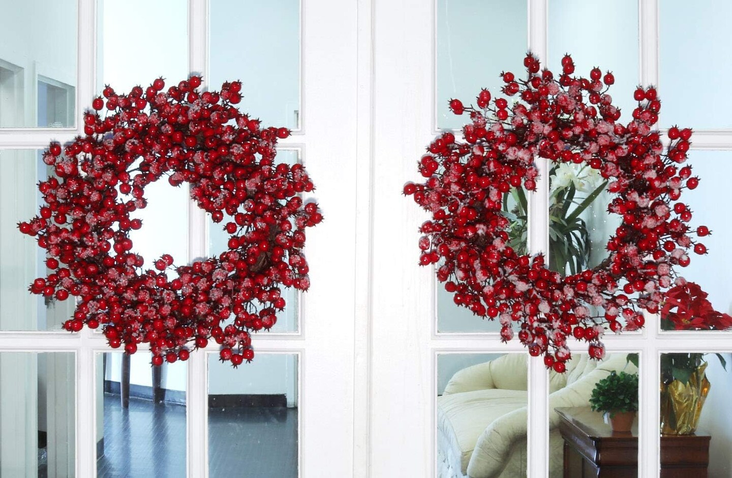 22&#x22; Red Frosted Berry Wreath - 22-Inch Iced Hawthorn Twig Berries Holiday Decorative Winter Christmas Berry Wreaths for Front Door, Fireplace, Mantel, Xmas D&#xE9;cor - Christmas Berry Wreath