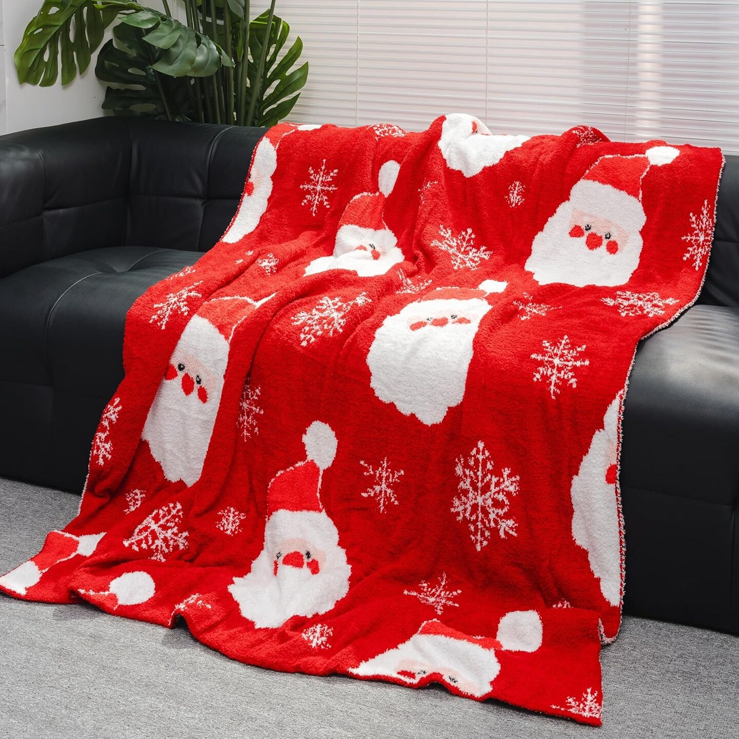 Red Santa Claus Christmas Throw Blanket, Soft Warm Cozy Reversible Fuzzy Fleece Holiday Blanket Gift for Kids Girls Adults Blankets for Sofa Bed Living Room Couch Decor Bedding Throw, 51x63 inches