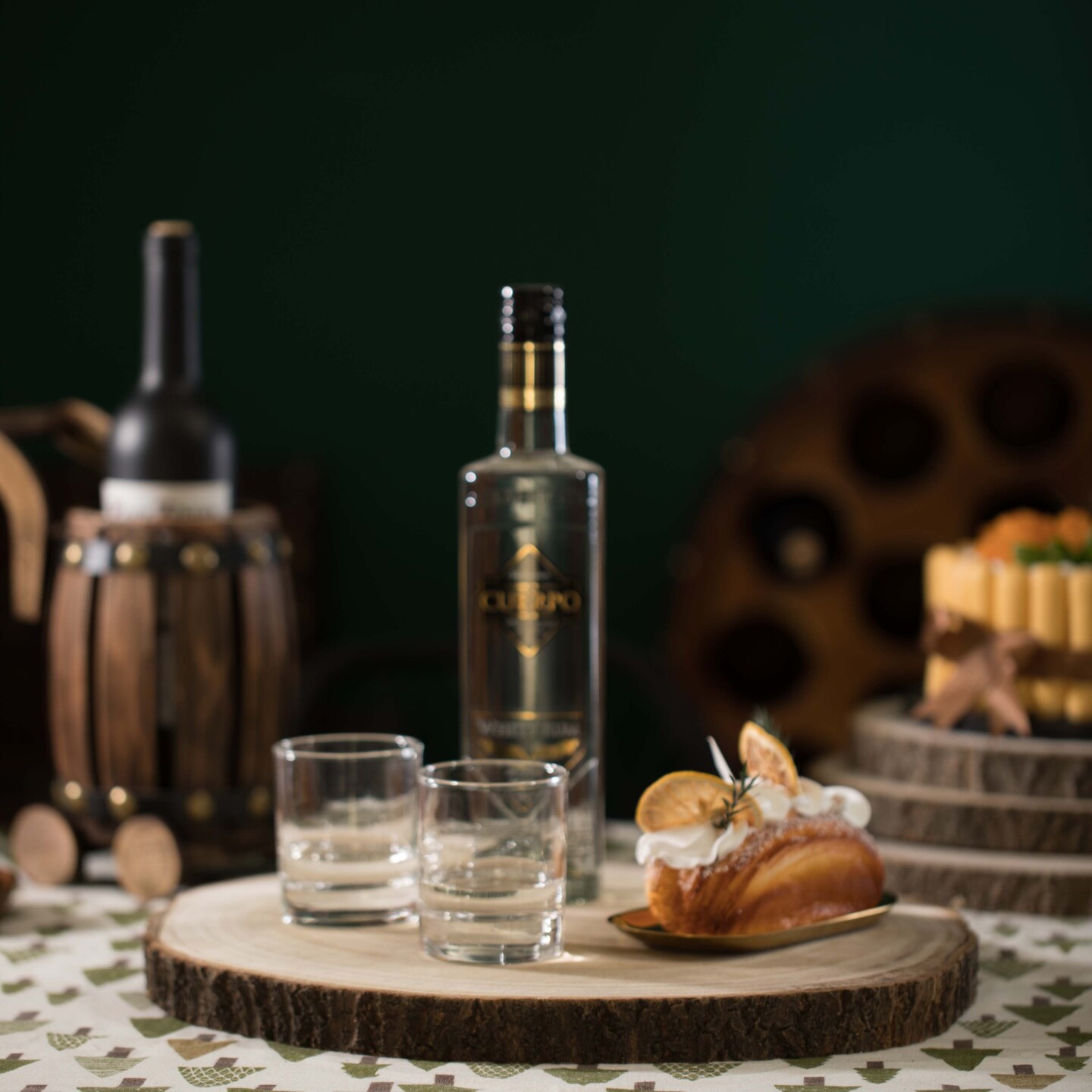 Barky Natural Wood Slabs Rustic Ornament Slice Tray Table Charger set of 4