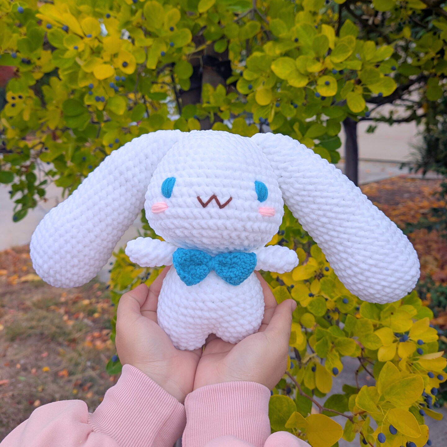 Cinnamon roll plush online