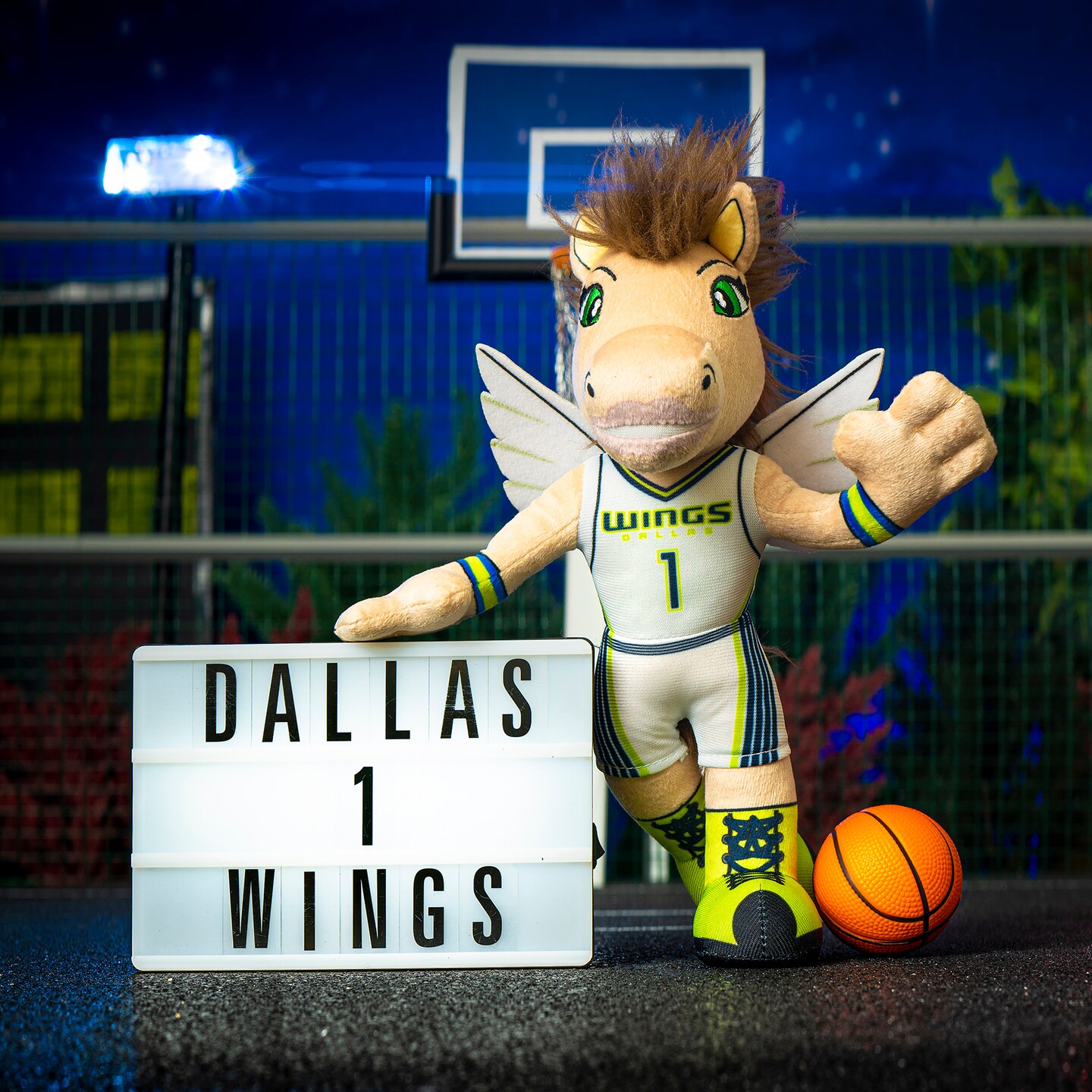 Bleacher Creatures Dallas Wings Lightning 10&#x22; Mascot Plush Figure (Heroine Jersey)