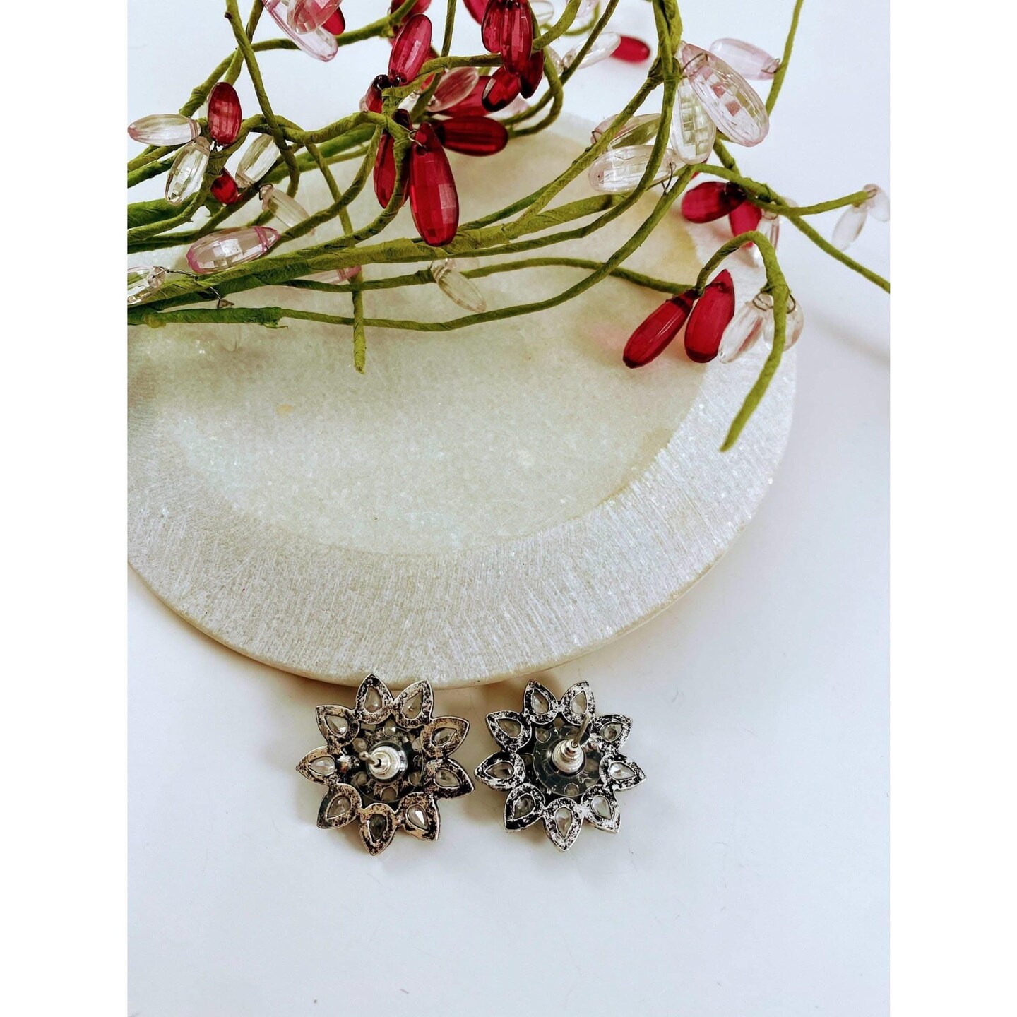 Indian Flower Stud Earrings For Women - Faux Pearl Tassel Round Earrings Small Tops Earring Bollywood Style Dangle Earring Boho Chandelier Jhumki Jewelry for Bride - Birthday Gift for Her