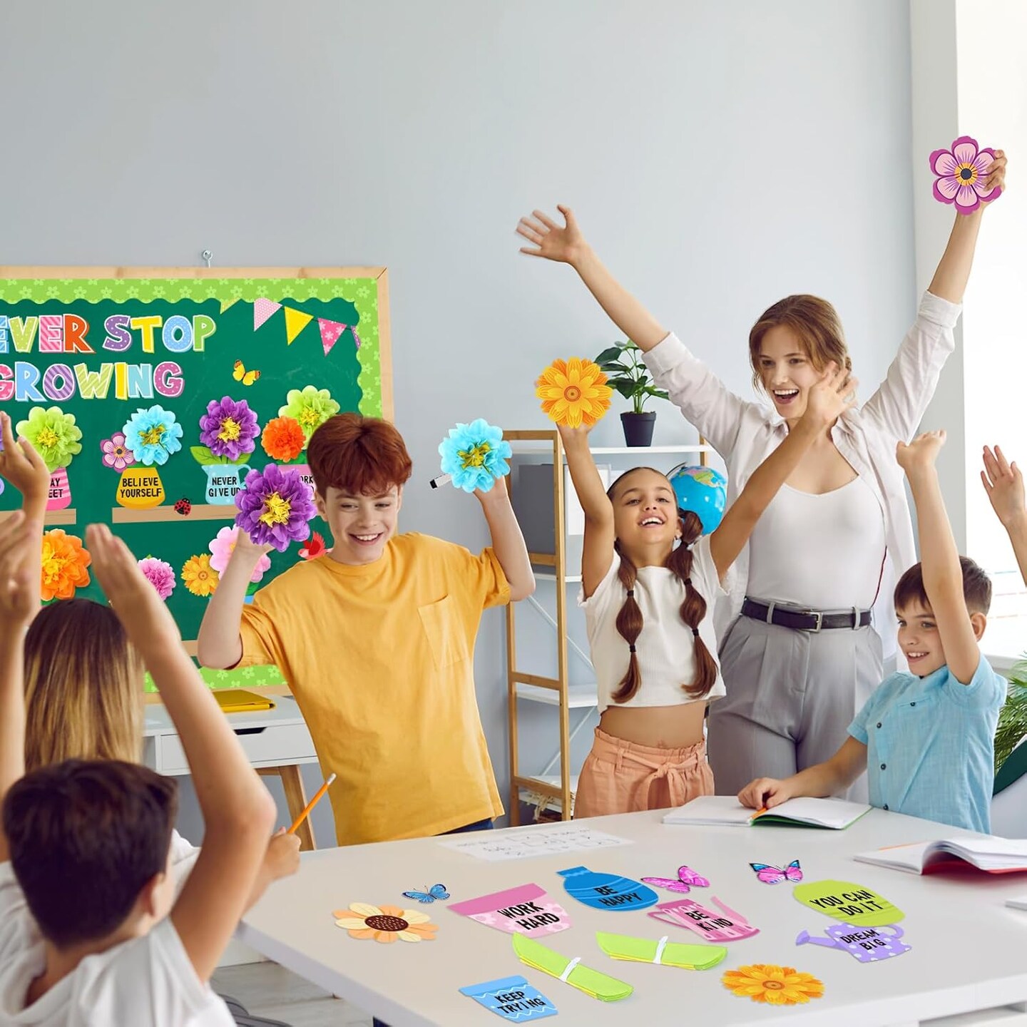 73 Pcs Flower Bulletin Board Decoration Set 14.57 x 7.87 inches