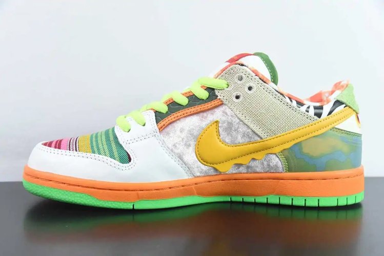 靴 Nike what the paul SB DUNK LOW Nike SB Dunk Low 'What The Paul' Multi Color | MakerPlace by Michaels