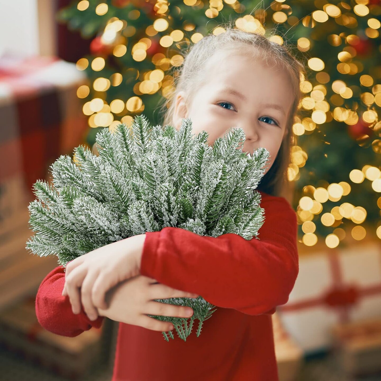 Christmas Snow Frosted Pine Branches (Green, White)