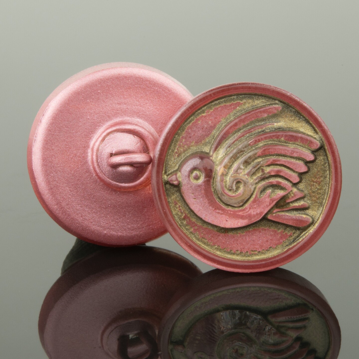 18mm Round Bird Design Button - Tourmaline Pink Antiqued -- Czech Glass Buttons
