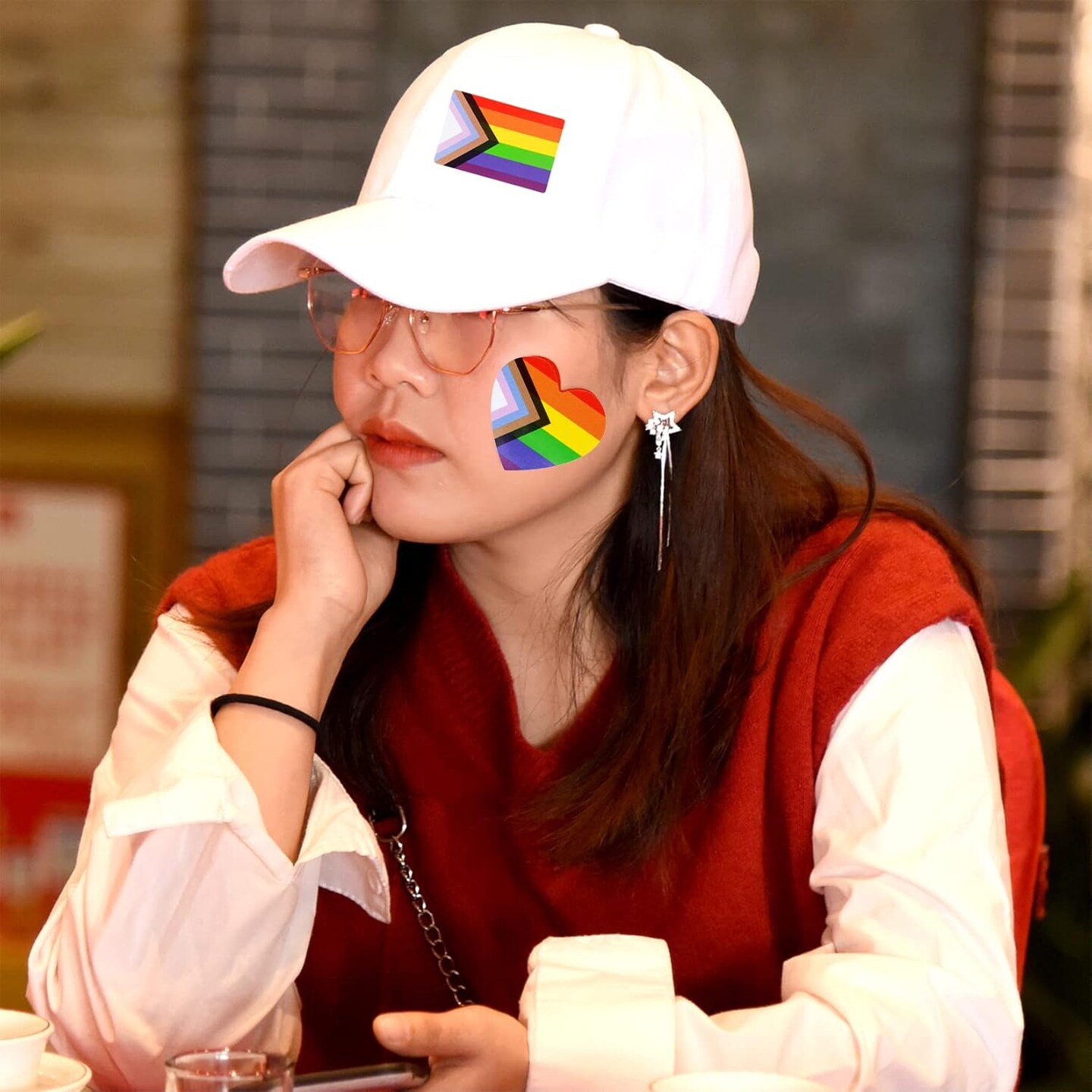 1000PCS Progress Pride Rainbow Heart Stickers – Waterproof LGBTQ+ Vinyl Decals for Pride Parades, Water Bottles, Laptops, Party Decorations & Event Supplies
