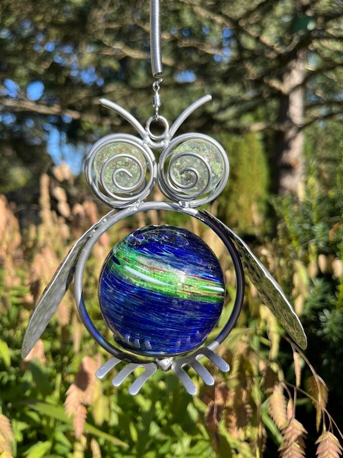Owl Garden Ornament- Blown Glass - Solar