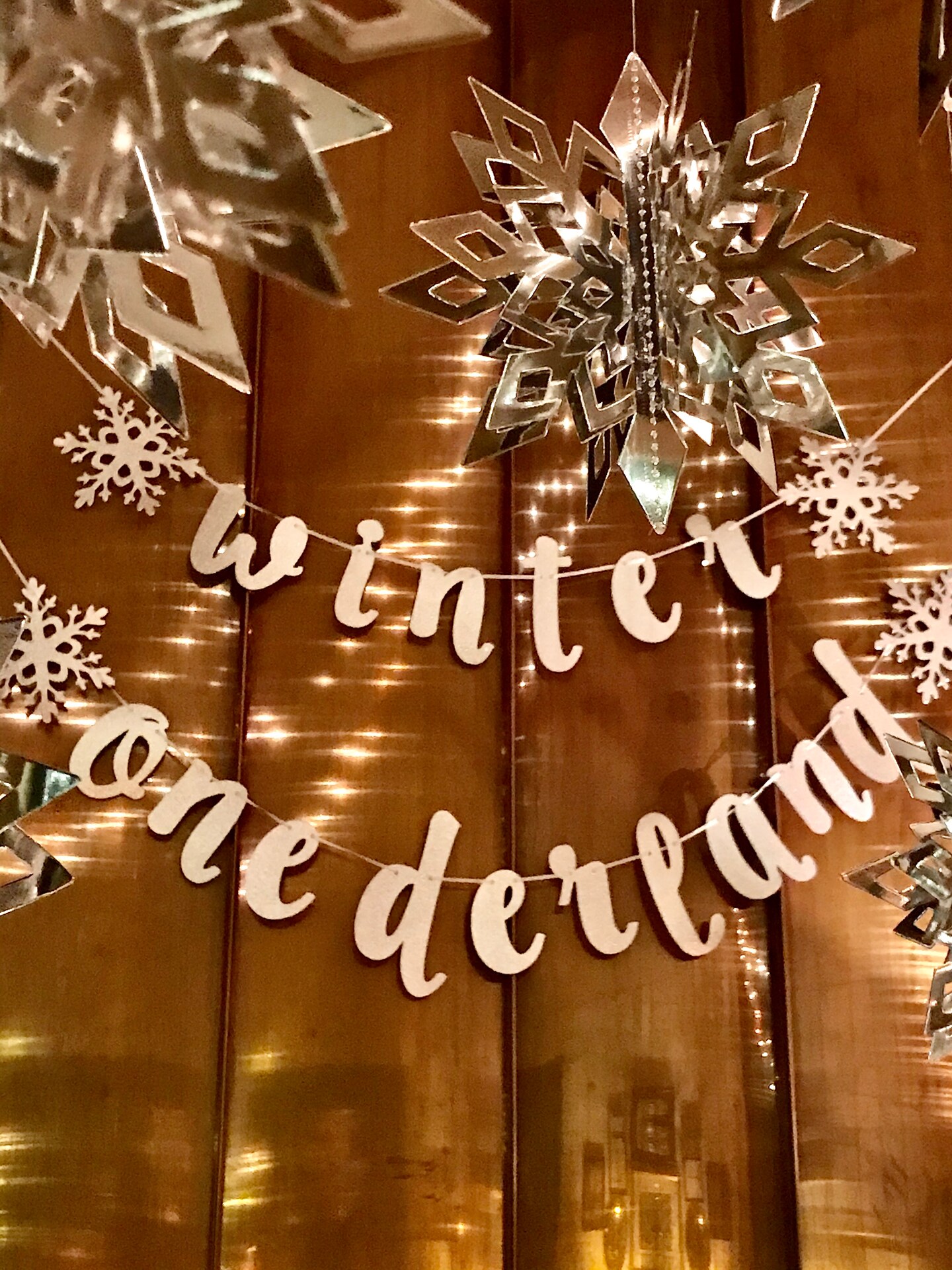 12Pcs Christmas Hanging Snowflake Decorations, 3D Silver Snowflake Ornaments for Winter Wonderland Decorations Frozen Birthday Party Supplies, Snowflakes for Christmas Decorations Indoor Home Decor