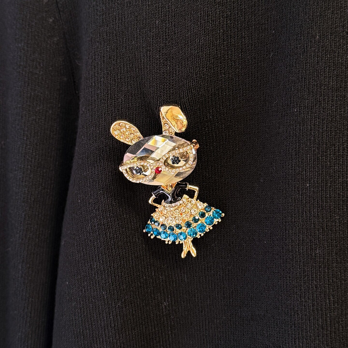 Wrapables Vintage Crystal Rhinestone Rabbit with Glasses and Skirt Brooch Pin, Blue