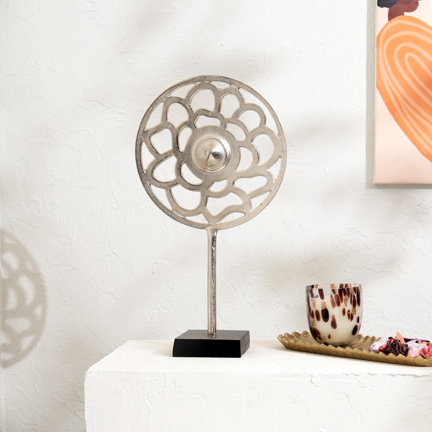 18" Tall Geometric Aluminum Bloom Sculpture – Table Décor Accent