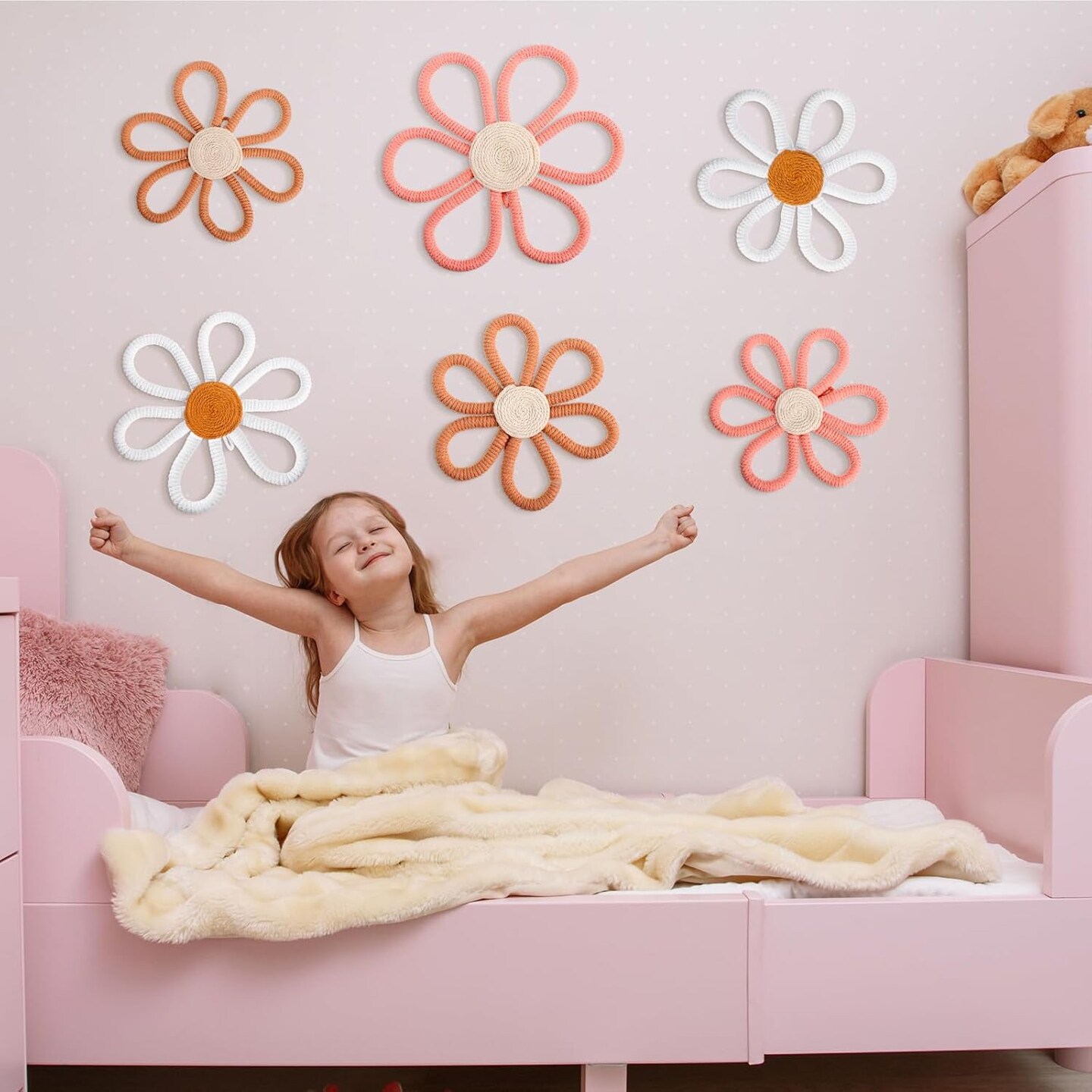 6 Pcs Boho Nursery Decor Daisy Flower Woven Macrame Wall Hanging 3 Size Daisy Flower Wall Decor Bohemian Nursery Decorations for Home Dorm Art(Pink, Brown, White)