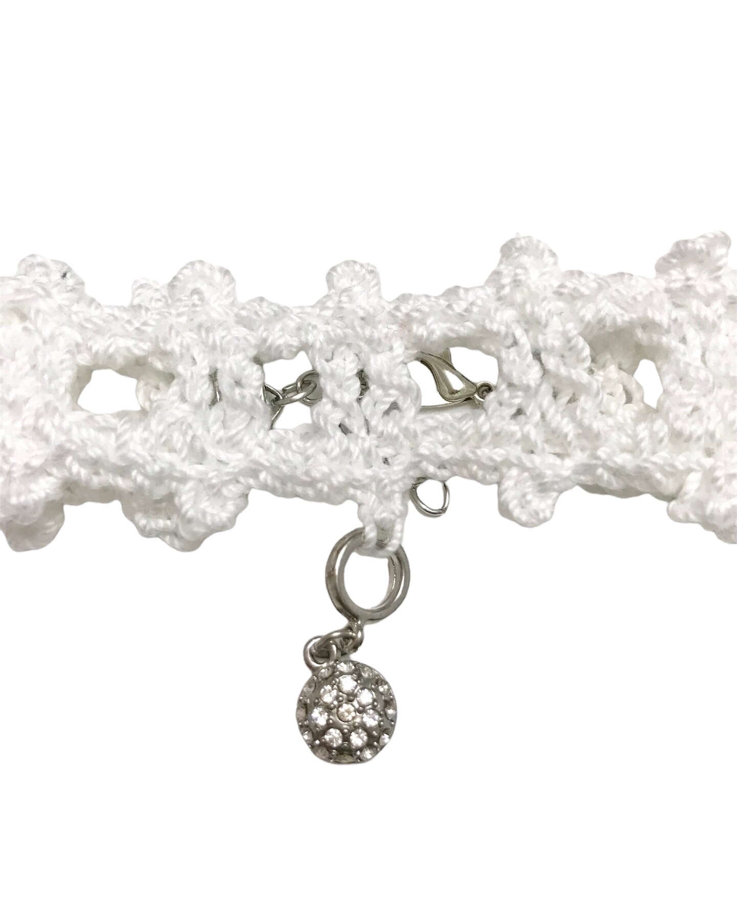 Choker Necklace White with a Silver Charm Crochet Brand New
