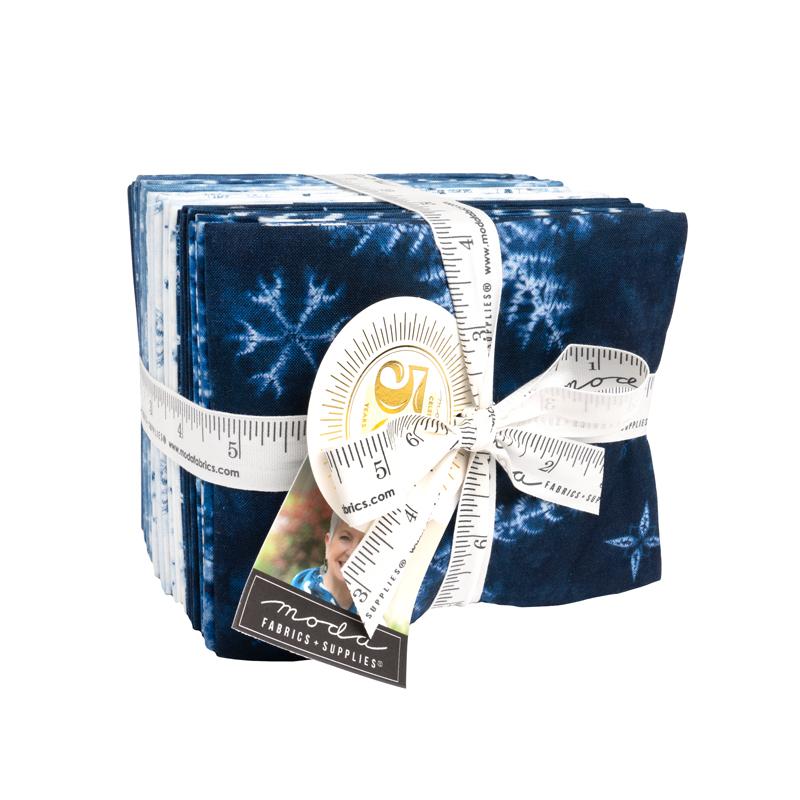 Winter Chill Fat Quarter Bundle by Debbie Maddy for Moda (48100AB)