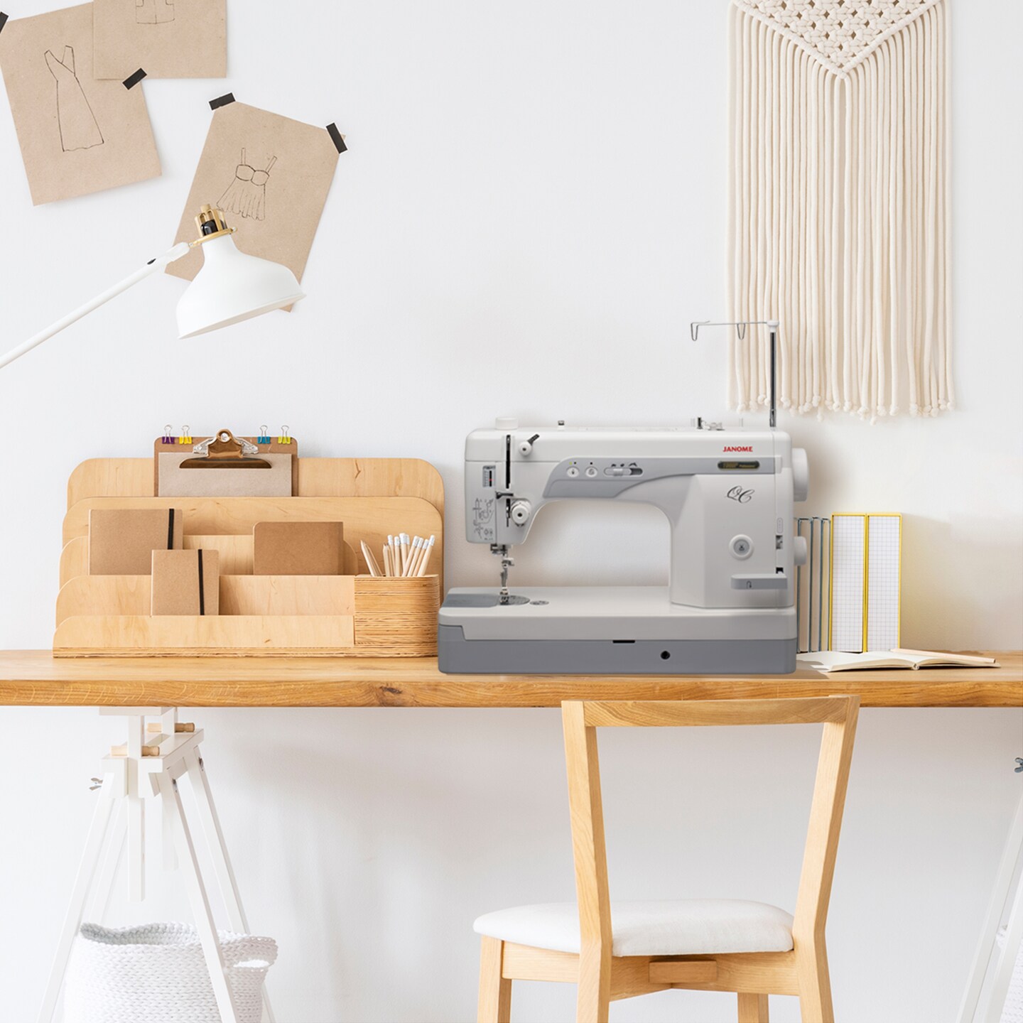 Janome High Speed Sewing and Quilting Machine 1600P-QC
