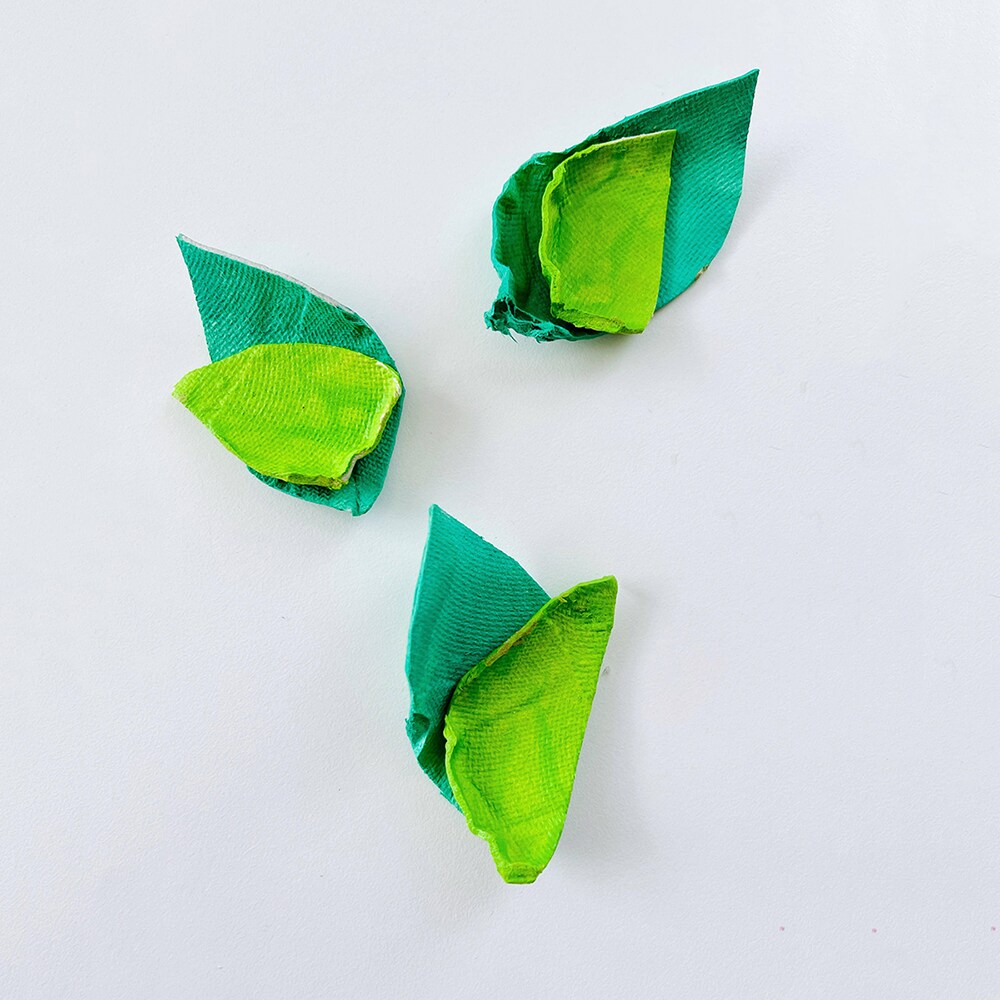 How To Make Egg Carton Flowers image 6