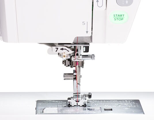 Janome Horizon Memory Craft Computerized Quilting &#x26; Sewing Machine HMC9450QCP