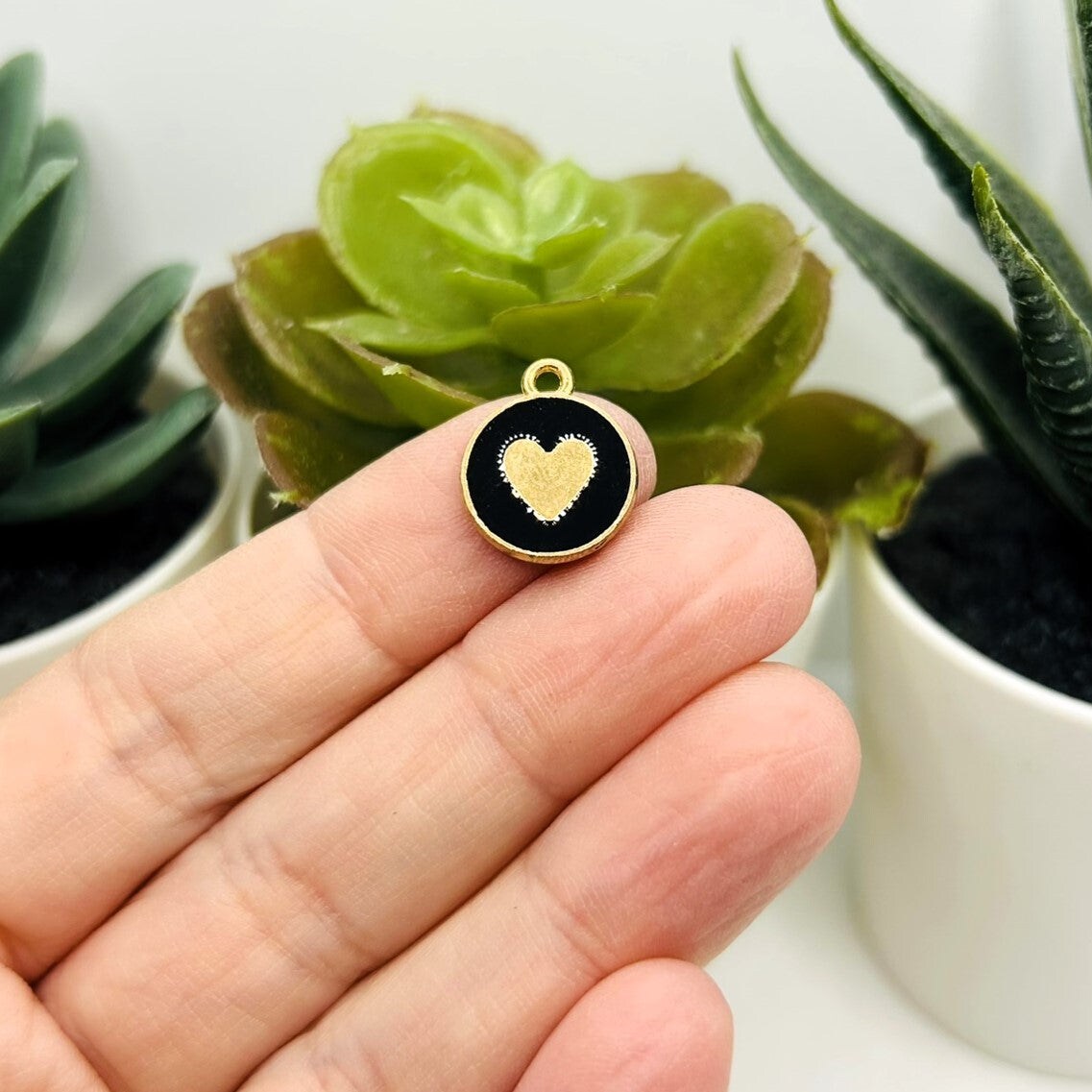 1, 4, 20 or 50 Pieces: Black and Gold Round Heart Charms - Double Sided