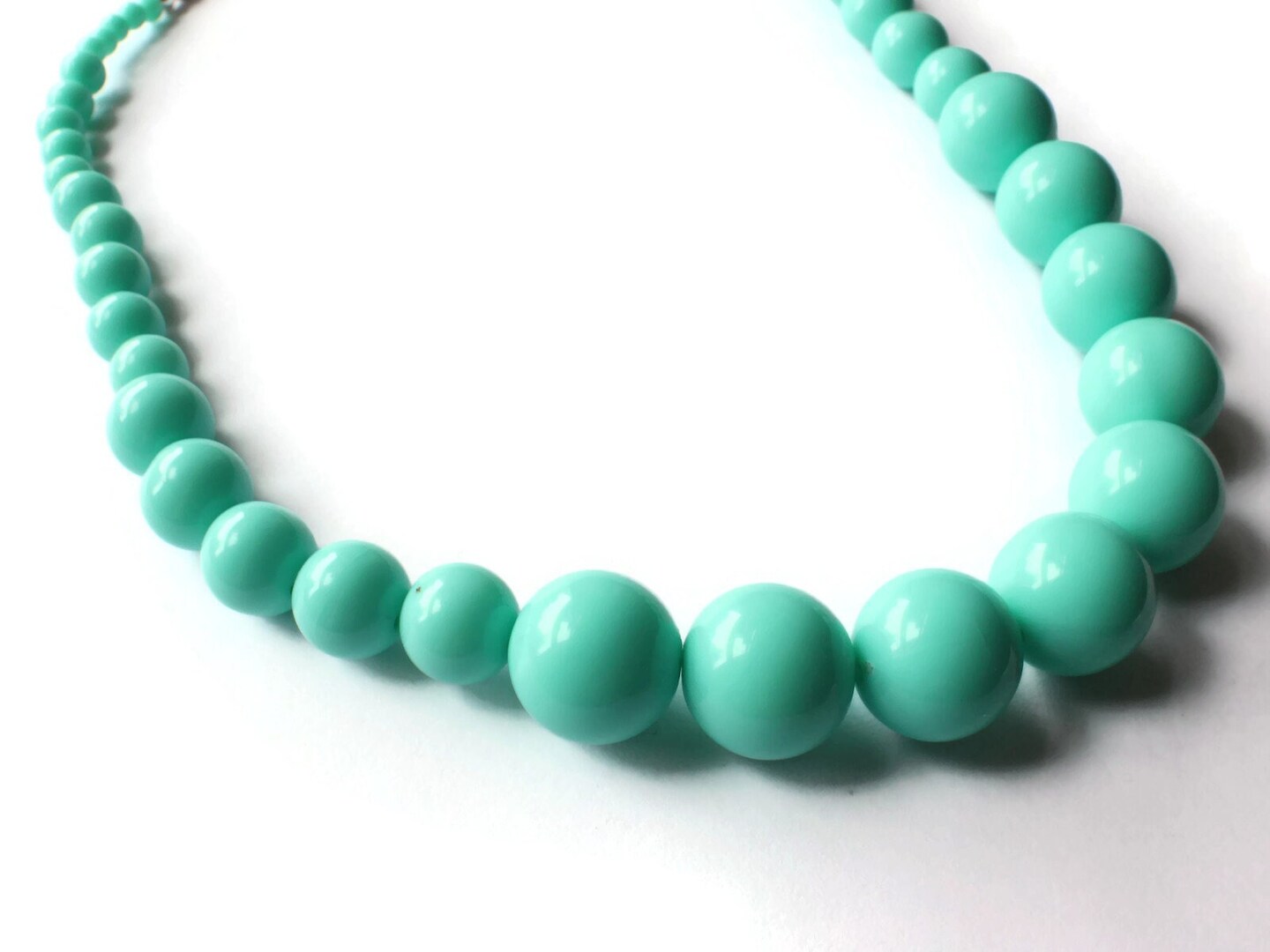 16 Inch Vintage Turquoise Blue Graduated Bead Necklace