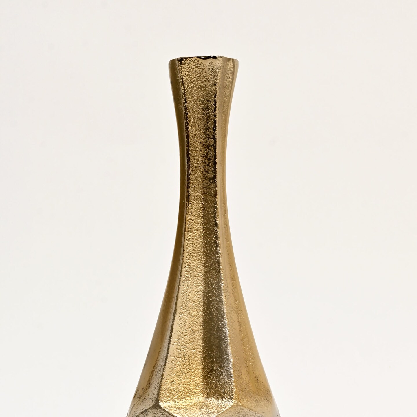 Decorative Sleek Metallic  Aluminum Vases &#x2013; Set of 3 Table Accents  in Gold &#x26; Nickel Finish