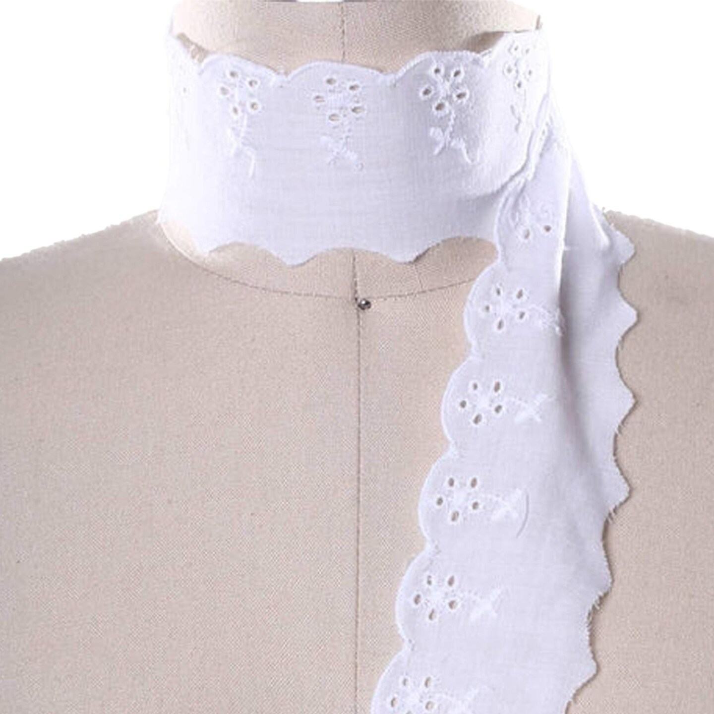 2" Wide White Daisy Motif Eyelet Lace Trim 2 Yards Cotton Ribbon