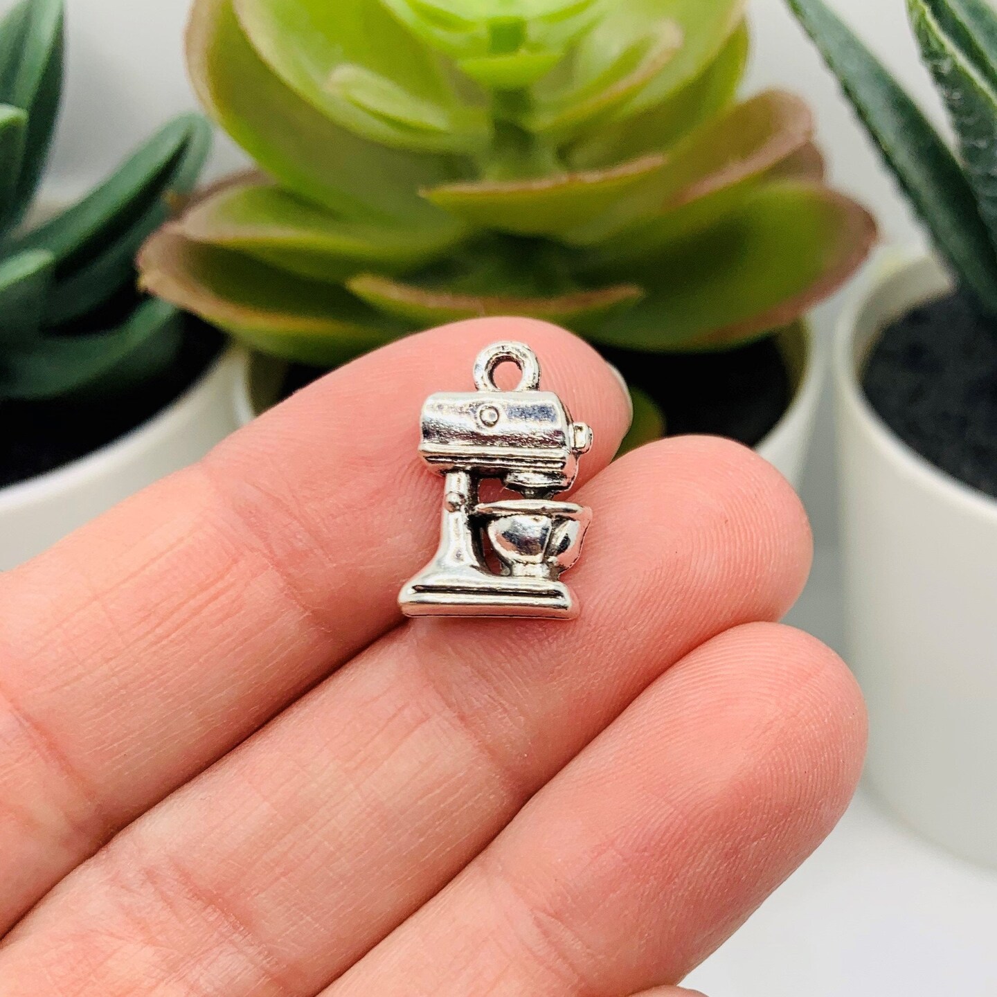 4, 20 or 50 Pieces: Silver Mixer Baking Charms