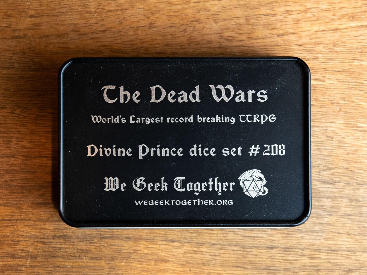 Divine Prince Dice | Custom White and Gold Resin Kintsugi