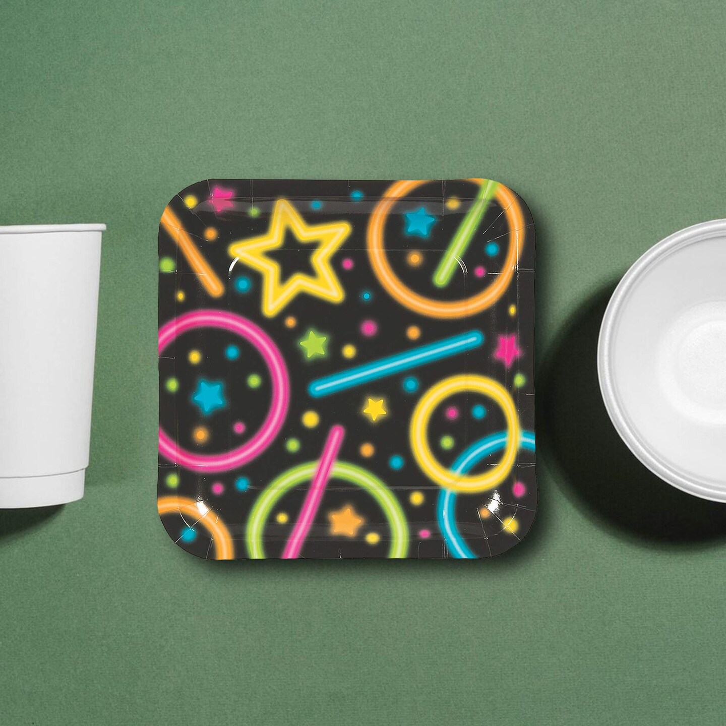 8 Count Neon Glow Rings and Stars Square Paper Plates 9 Inch for Birthday Parties