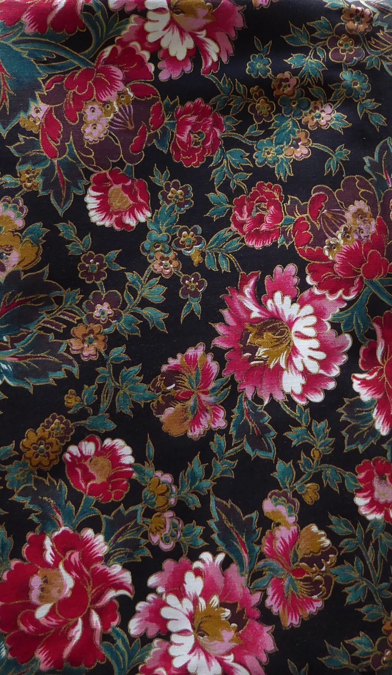 Vintage Floral Red and Green Cotton Fabric 44 Inches wide Sold by the yard